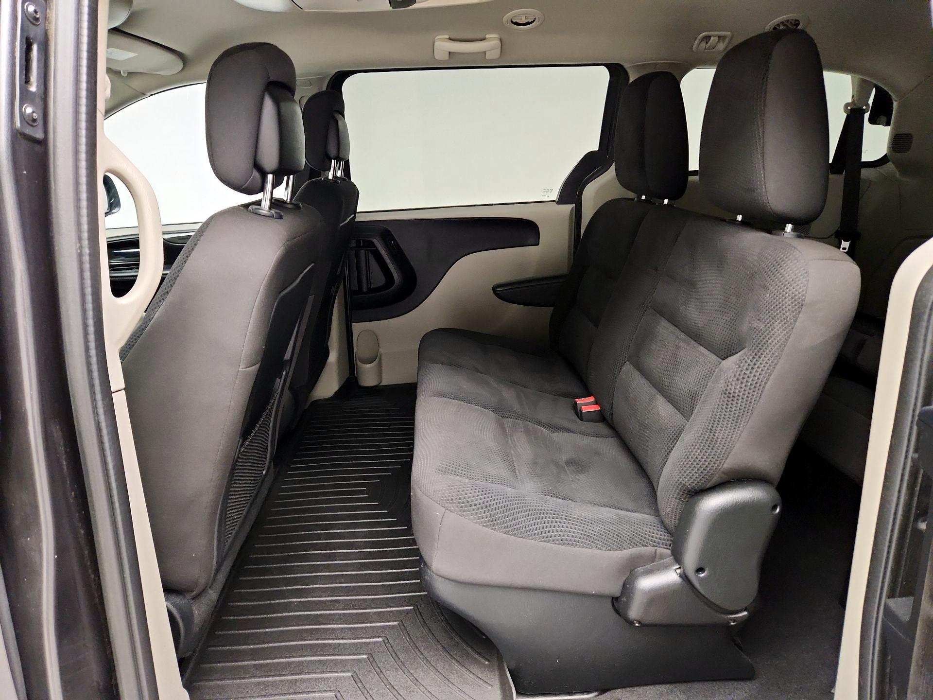 Thumbnail: 2020 Dodge Grand Caravan - 17