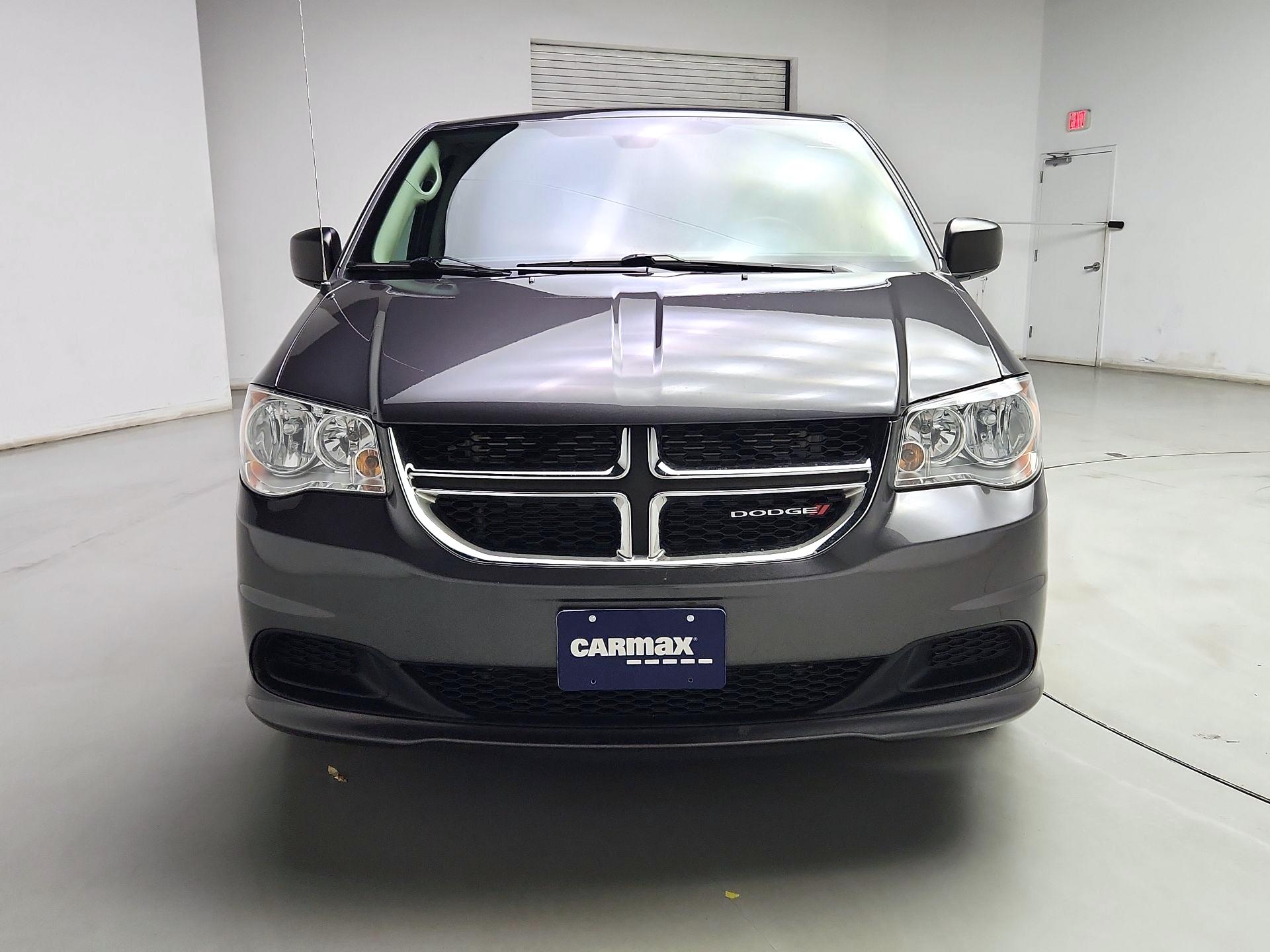 Thumbnail: 2020 Dodge Grand Caravan - 2