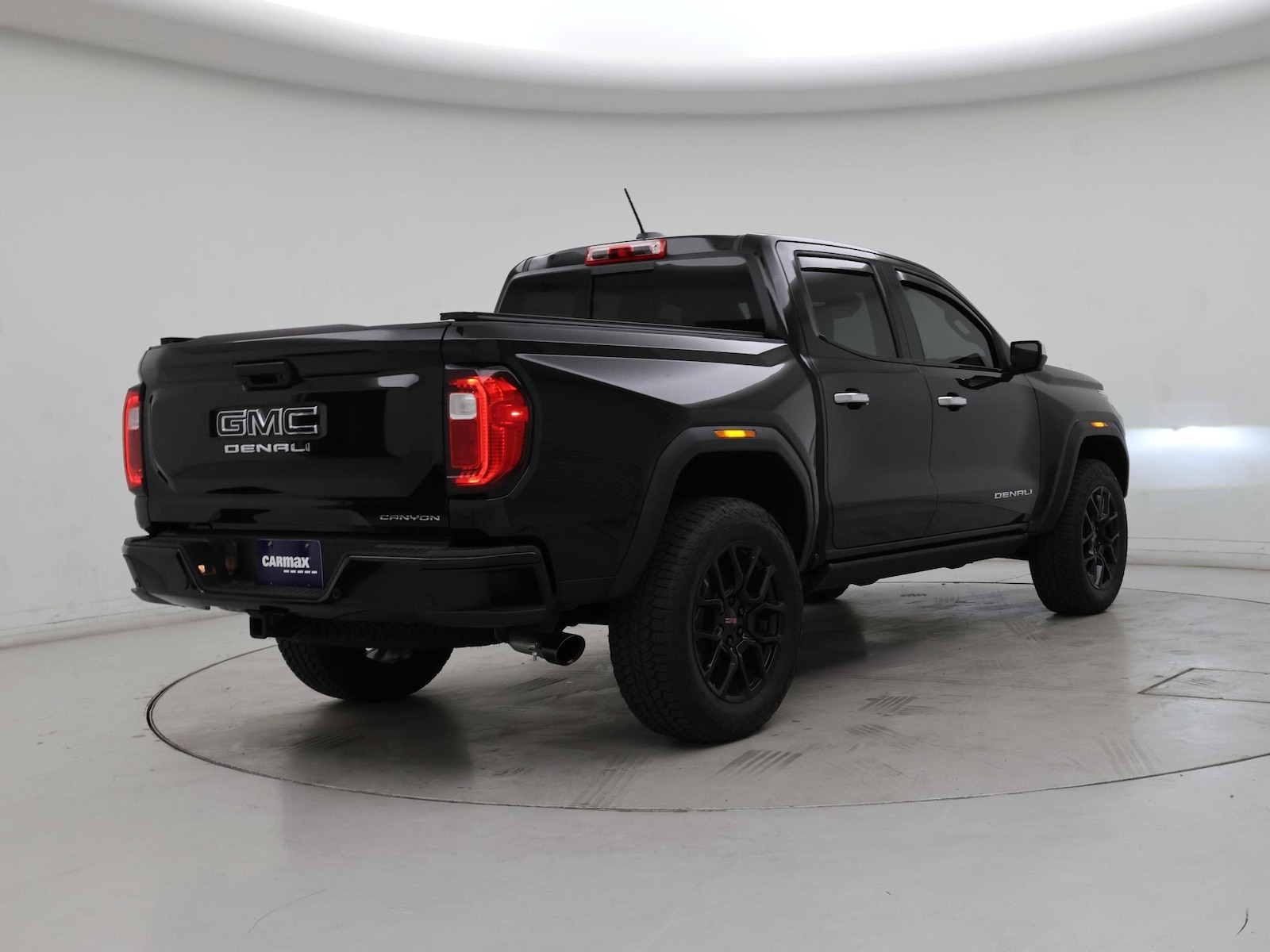 2026 GMC Canyon Denali - Photo 9