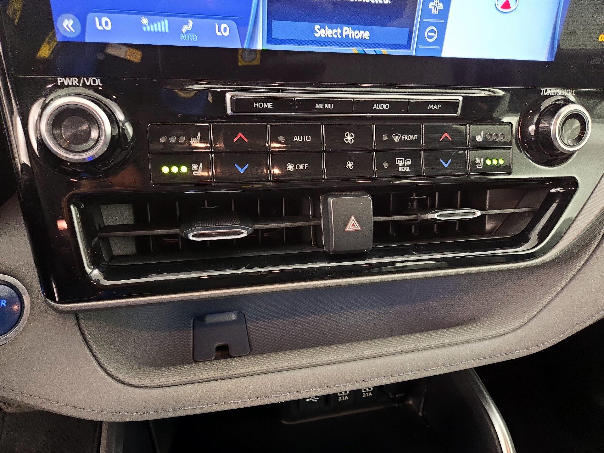 Thumbnail: 2020 Toyota Highlander - 17