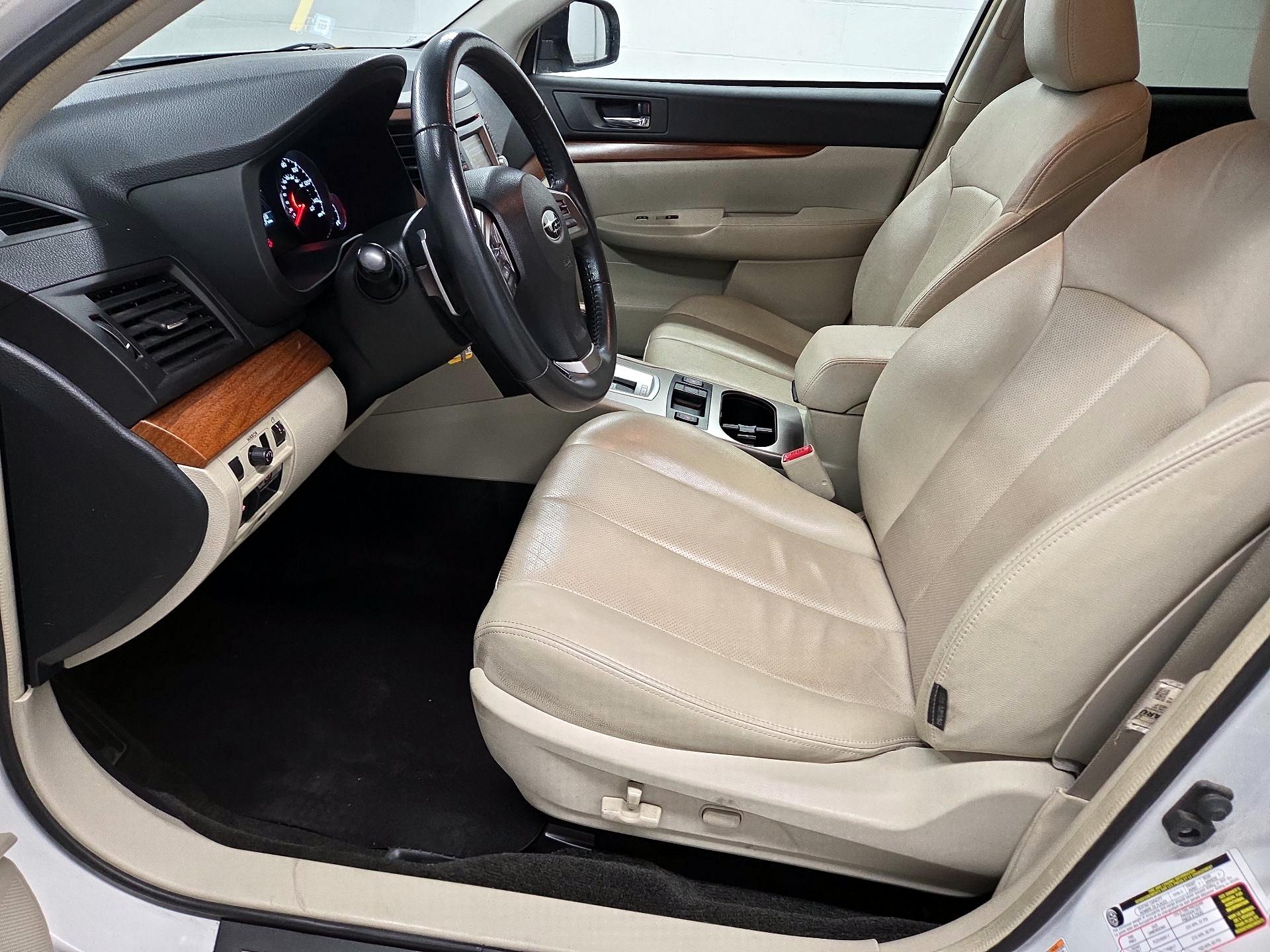 Thumbnail: 2014 Subaru Outback - 11