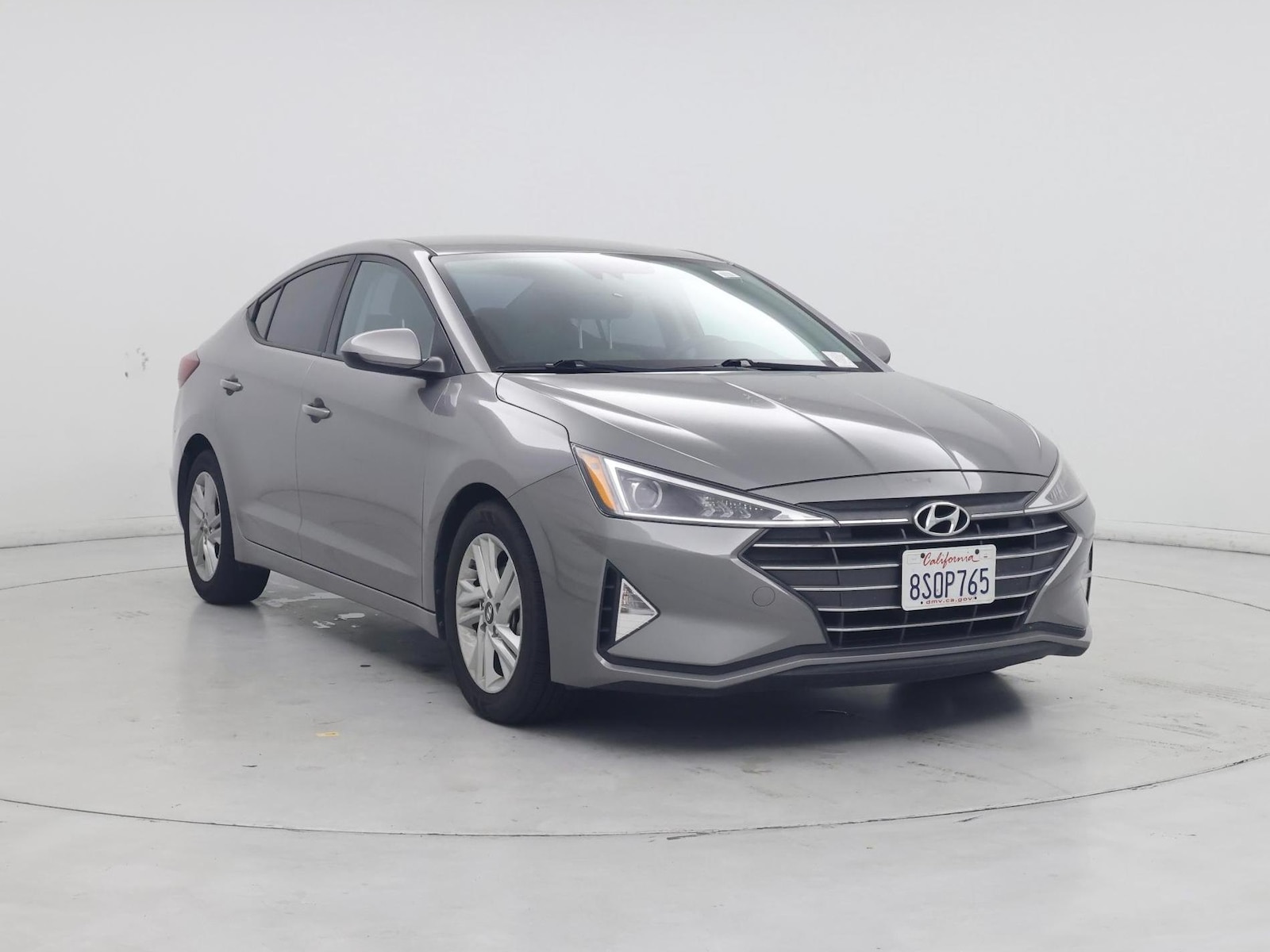 2020 Hyundai Elantra SEL - Photo 2