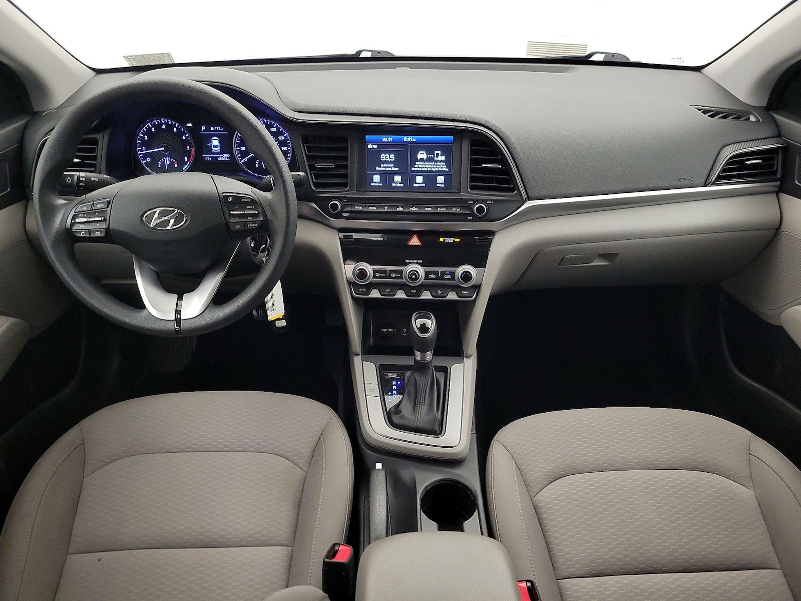 2020 Hyundai Elantra SEL - Photo 10