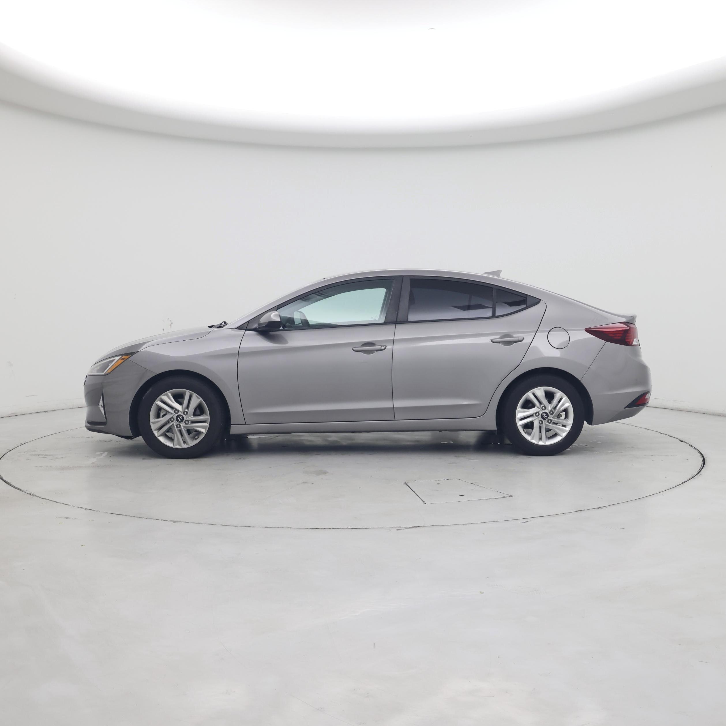 Thumbnail: 2020 Hyundai Elantra - 3