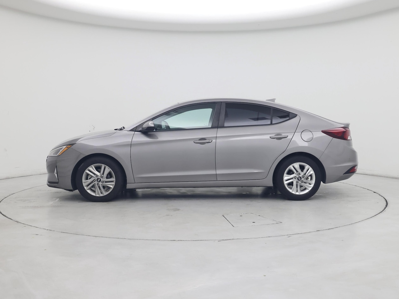 2020 Hyundai Elantra SEL - Photo 4