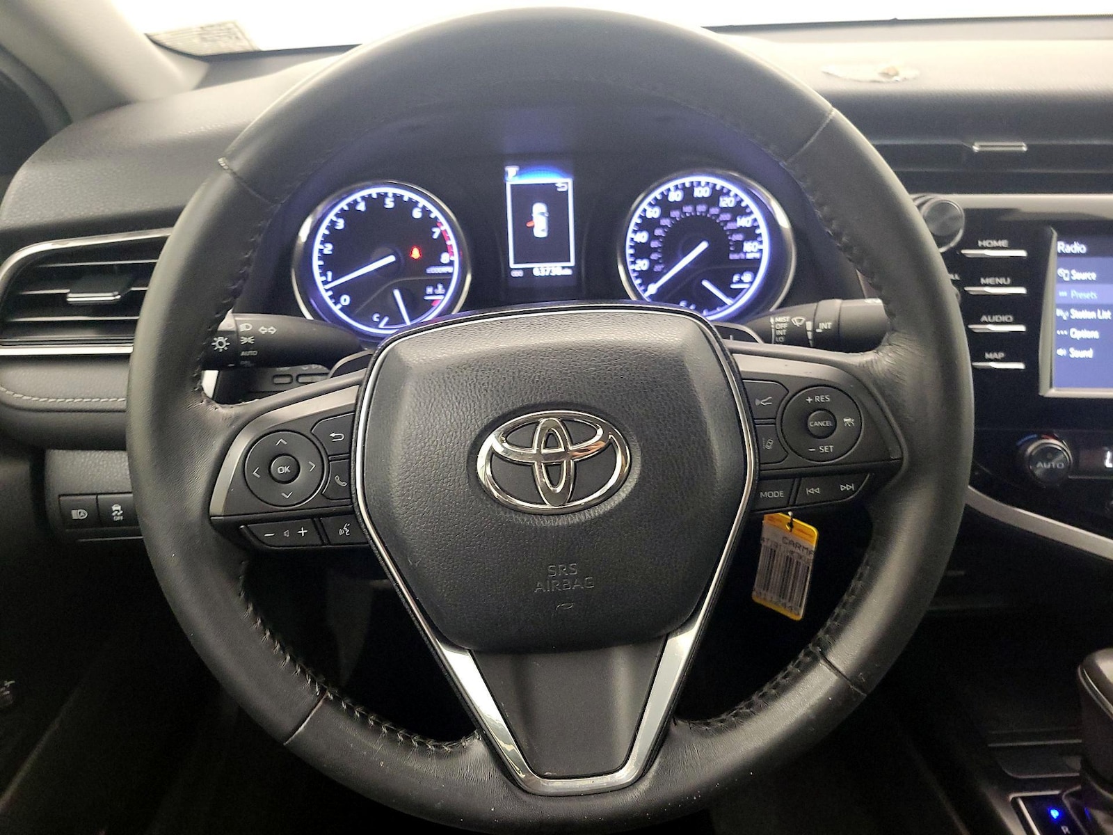 2019 Toyota Camry SE - Photo 11