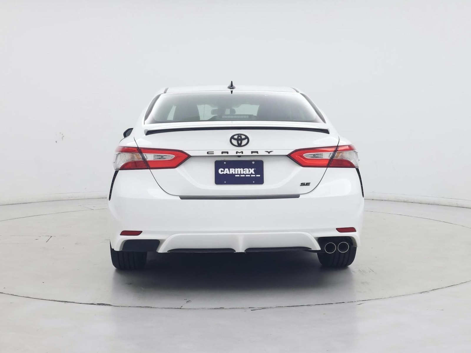 2019 Toyota Camry SE - Photo 7