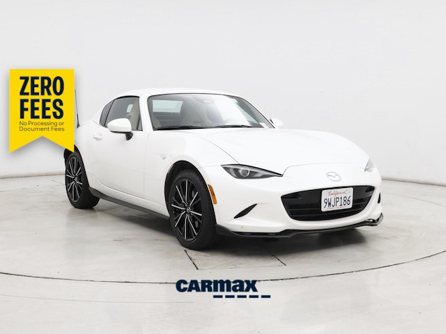 White 2025 Mazda MX-5 Miata Convertible Rear-Wheel Drive Manual