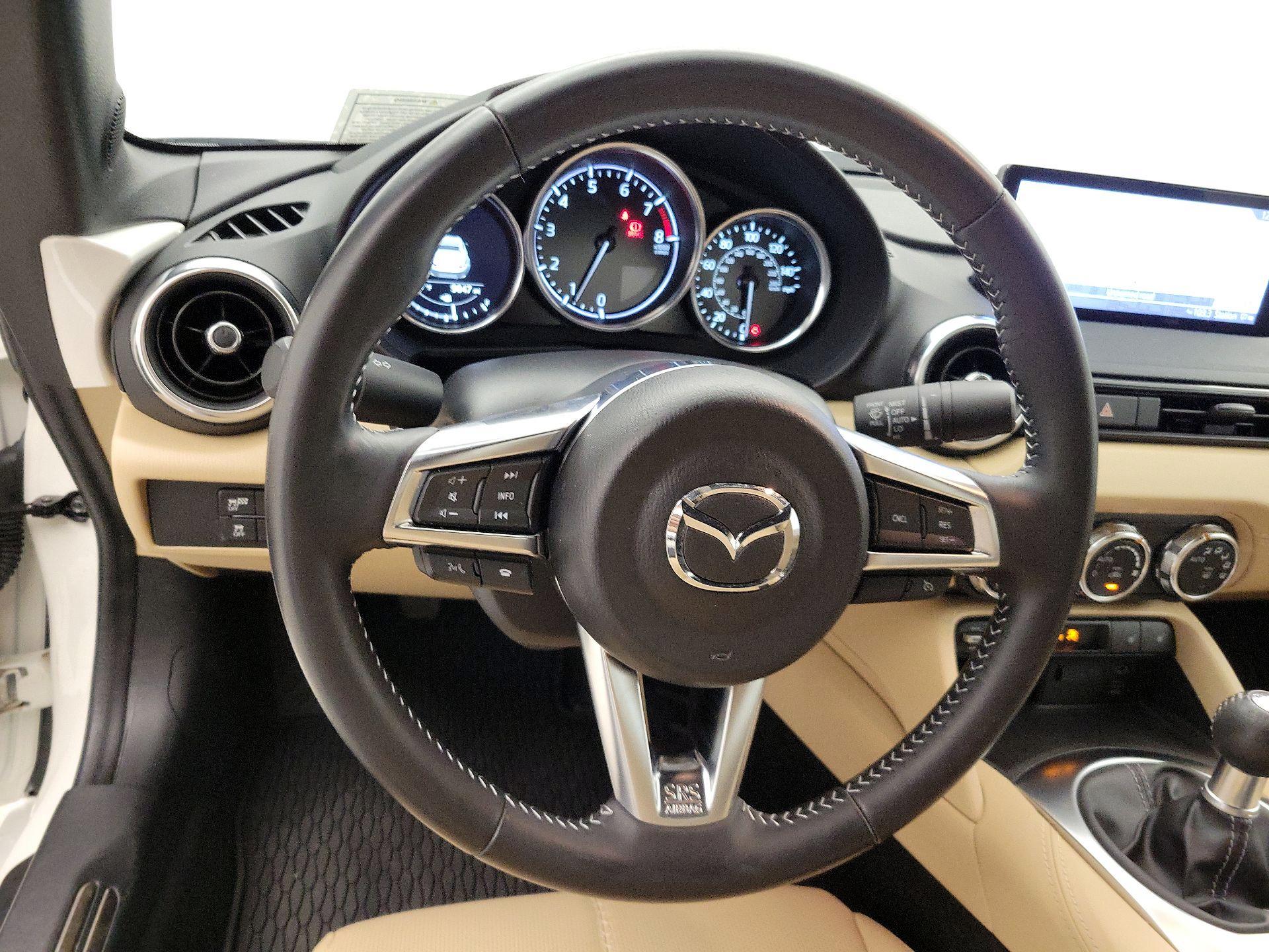 Thumbnail: 2025 Mazda MX-5 Miata - 10
