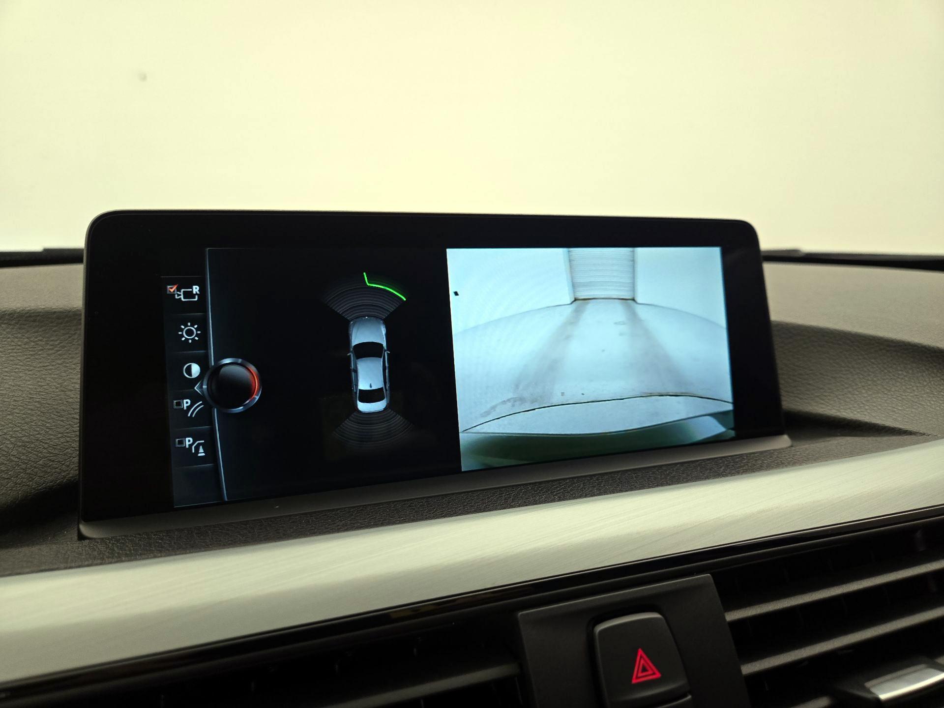 Thumbnail: 2017 BMW 3 Series - 15