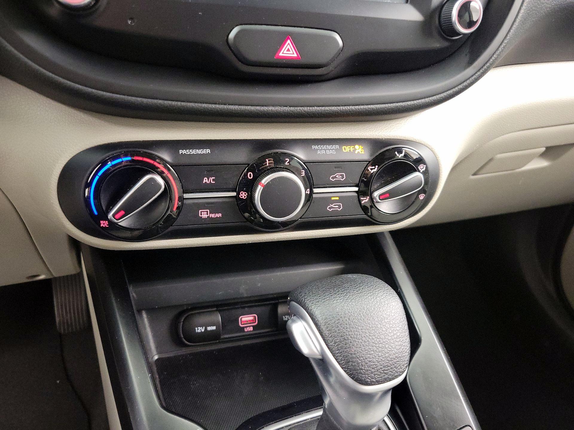 Thumbnail: 2020 Kia Soul - 16