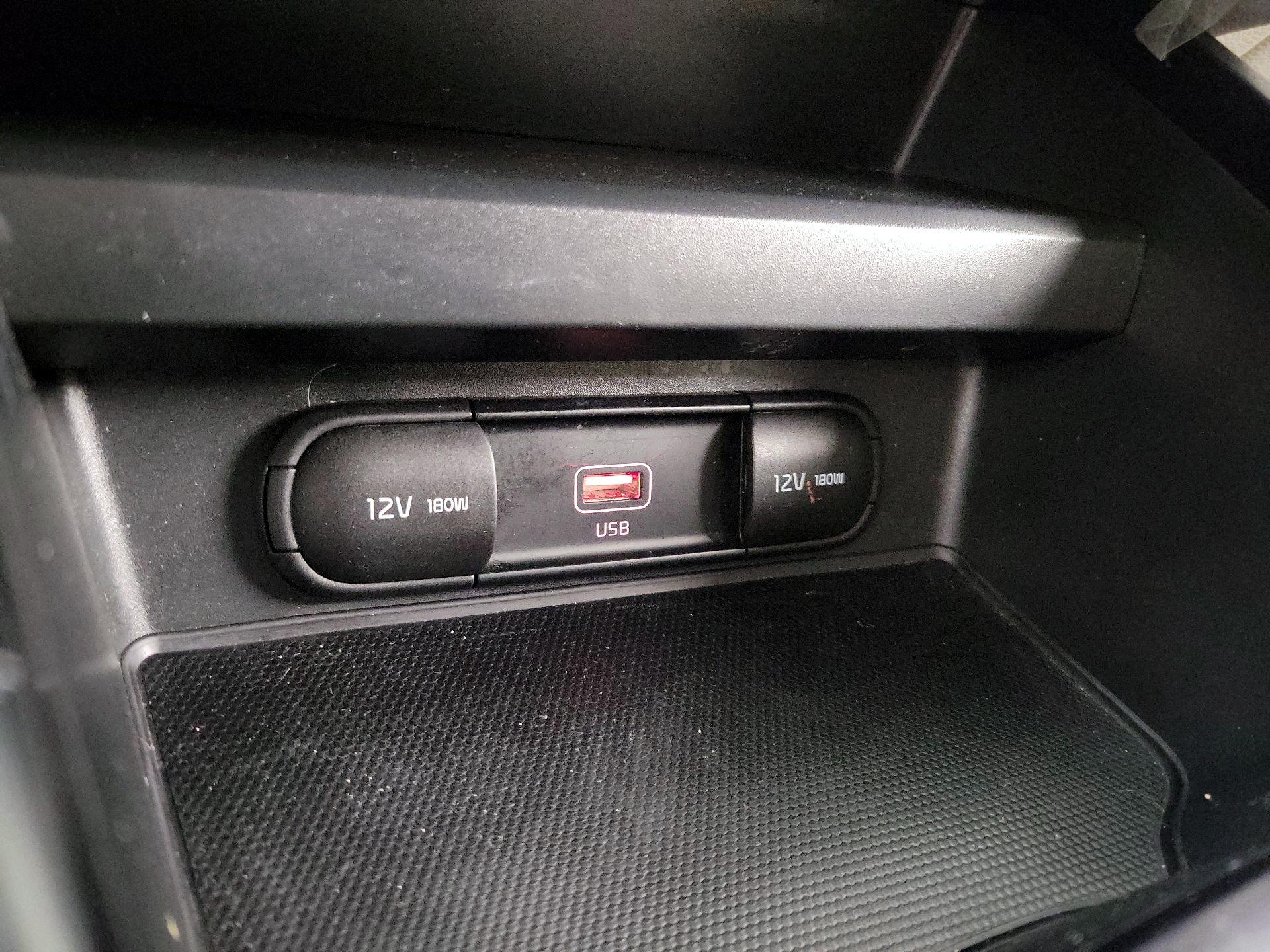 Thumbnail: 2020 Kia Soul - 18