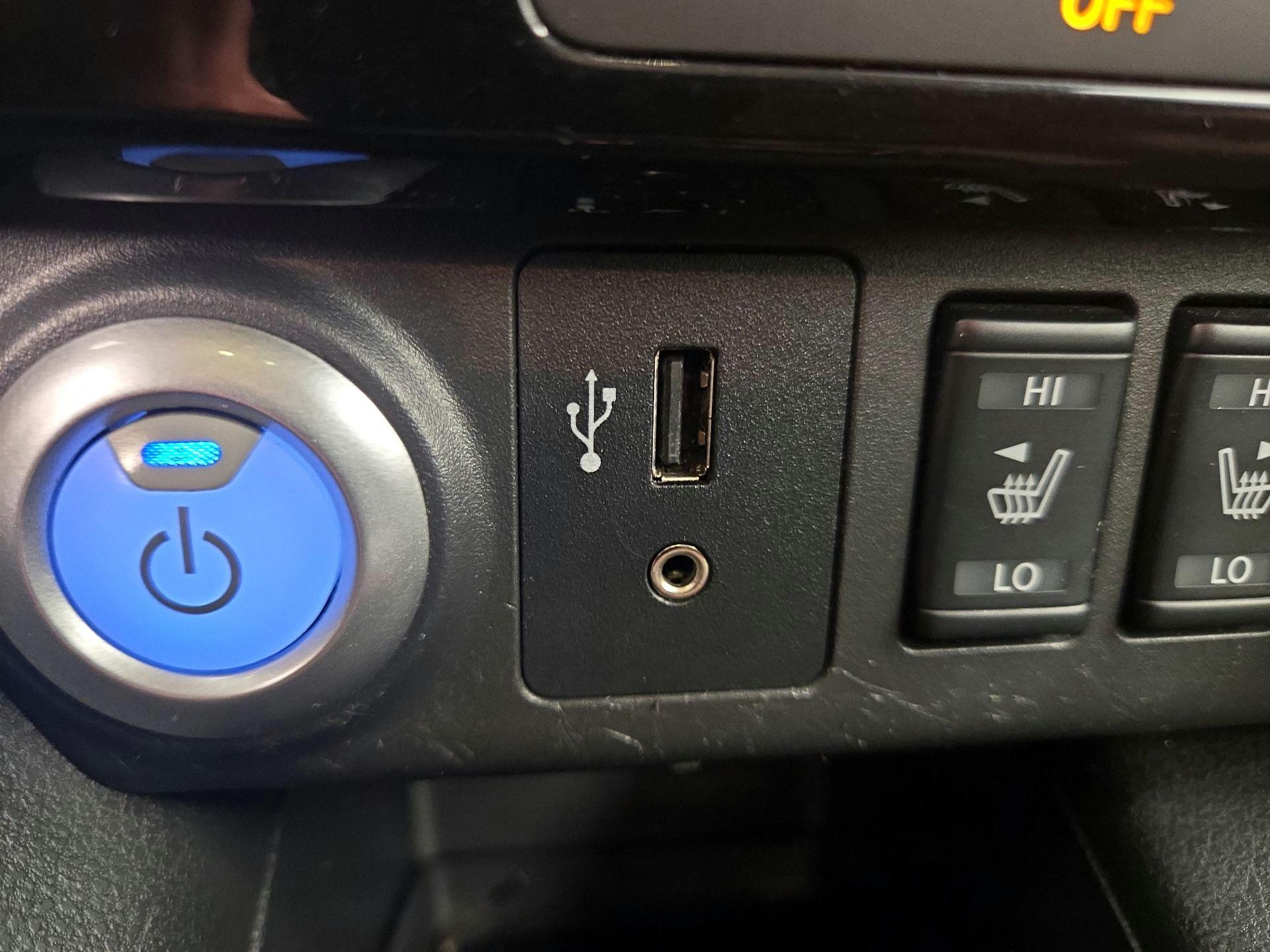 Thumbnail: 2019 Nissan Leaf - 19
