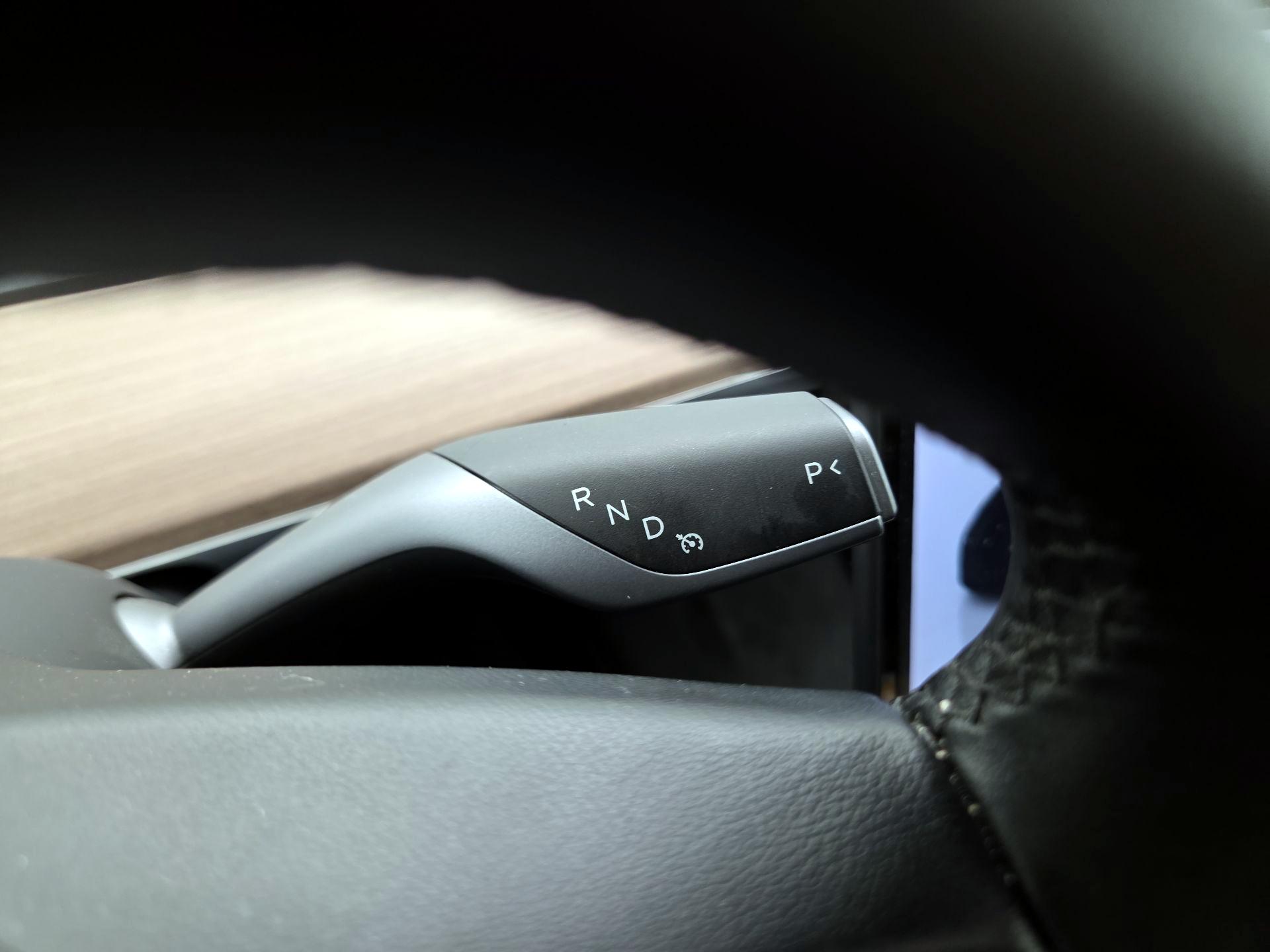 Thumbnail: 2025 Tesla Model Y - 17