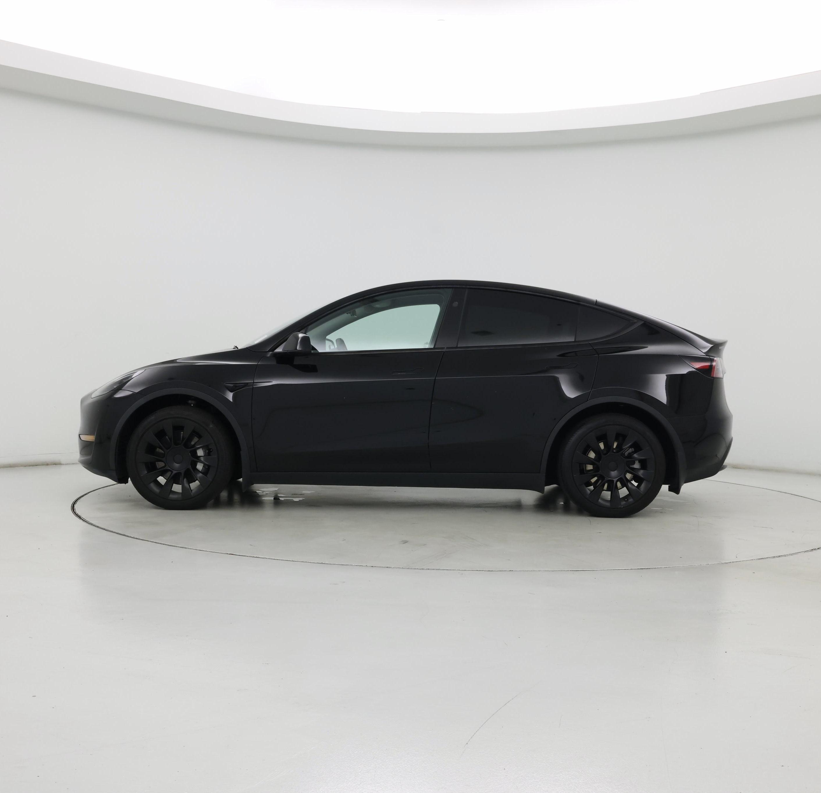 Thumbnail: 2025 Tesla Model Y - 3