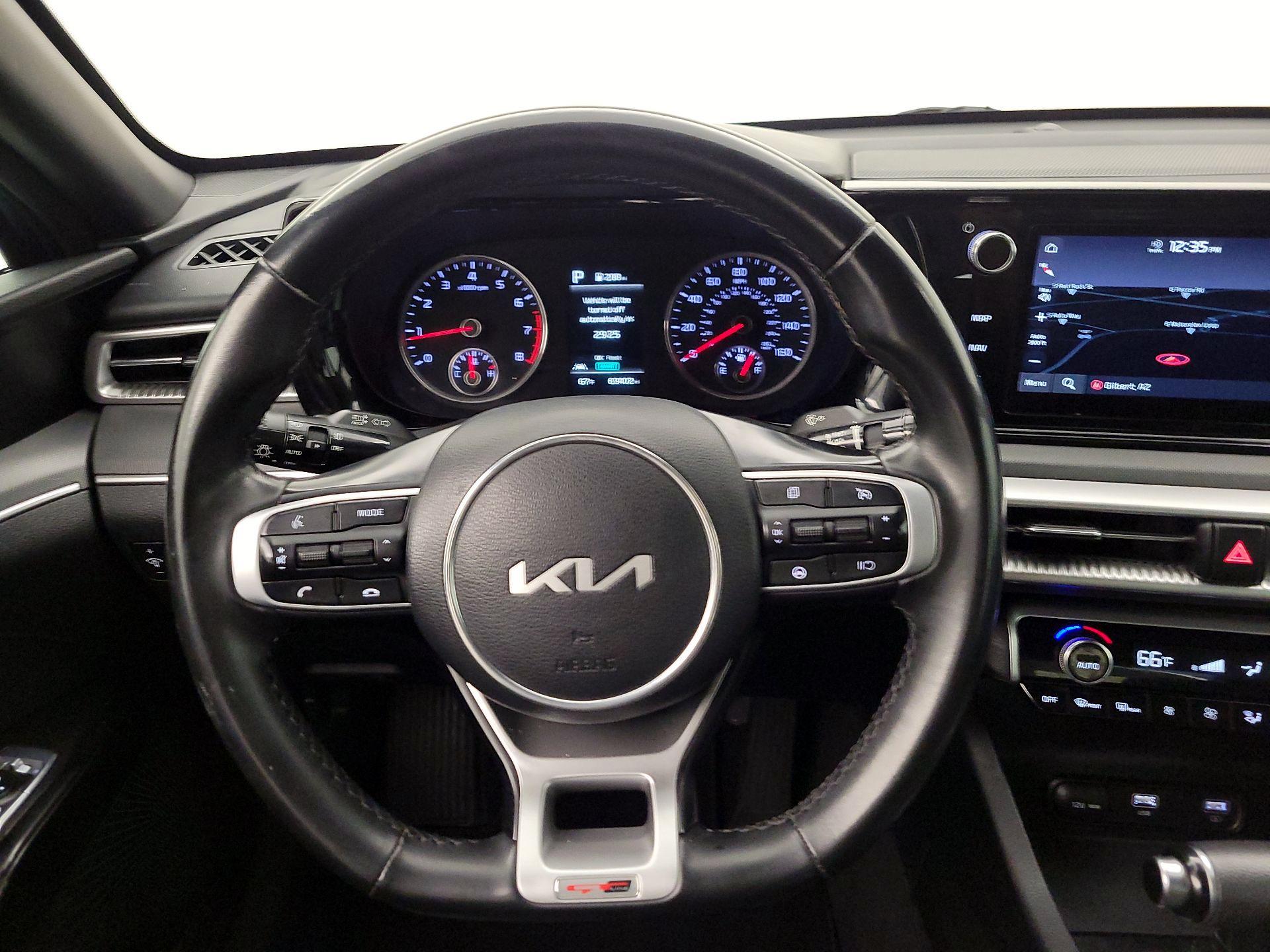 Thumbnail: 2022 Kia K5 - 10
