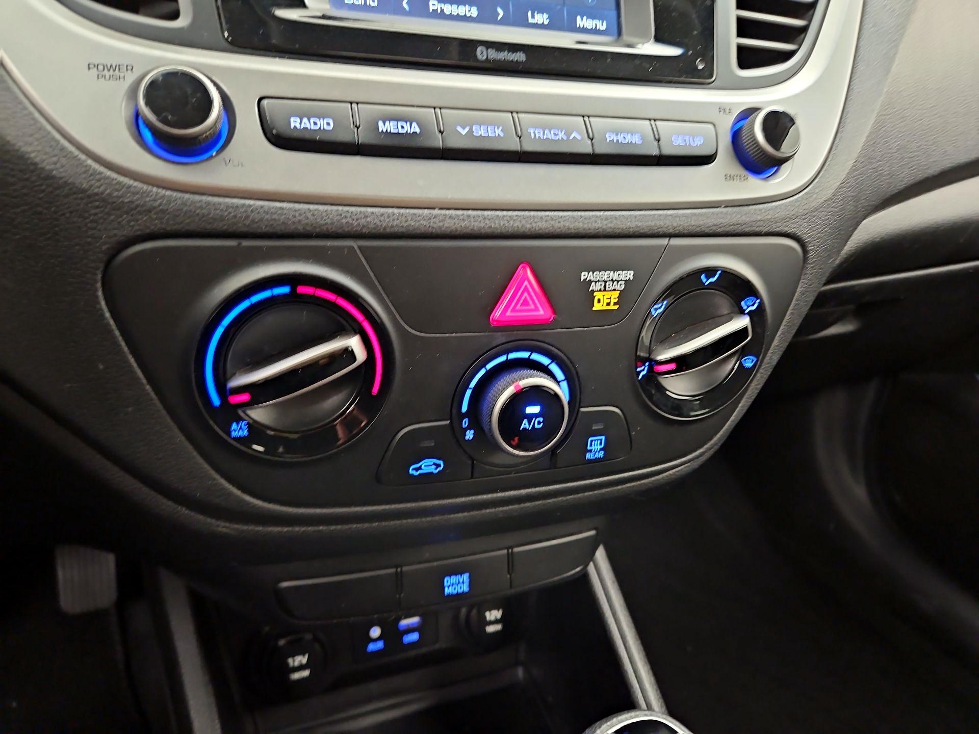 Thumbnail: 2018 Hyundai Accent - 16