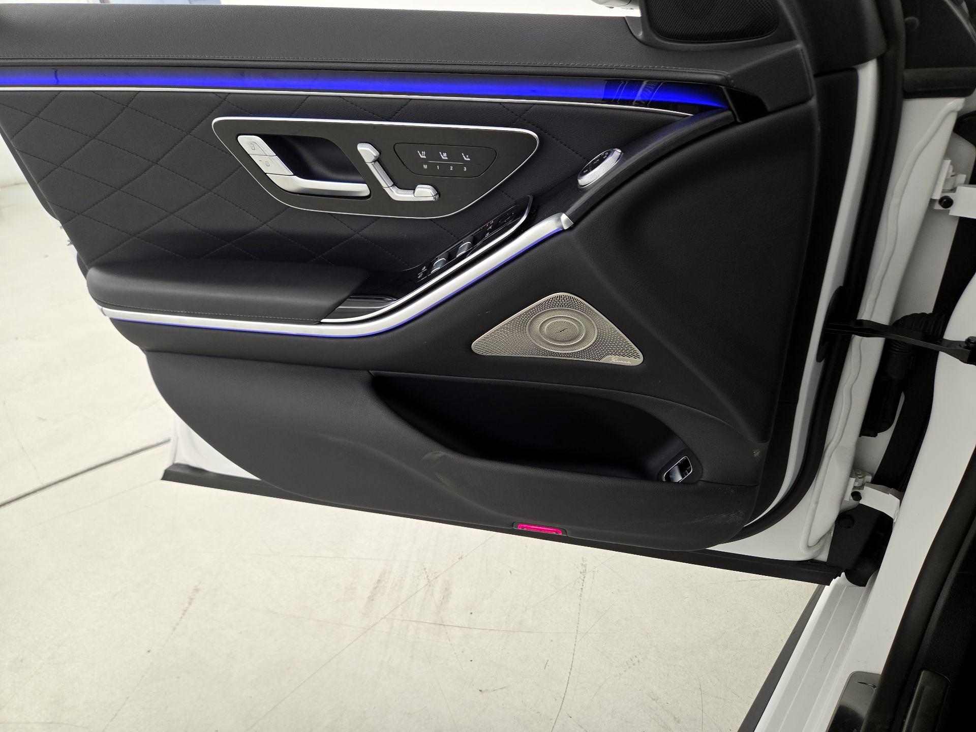 Thumbnail: 2024 Mercedes-Benz S-Class - 12