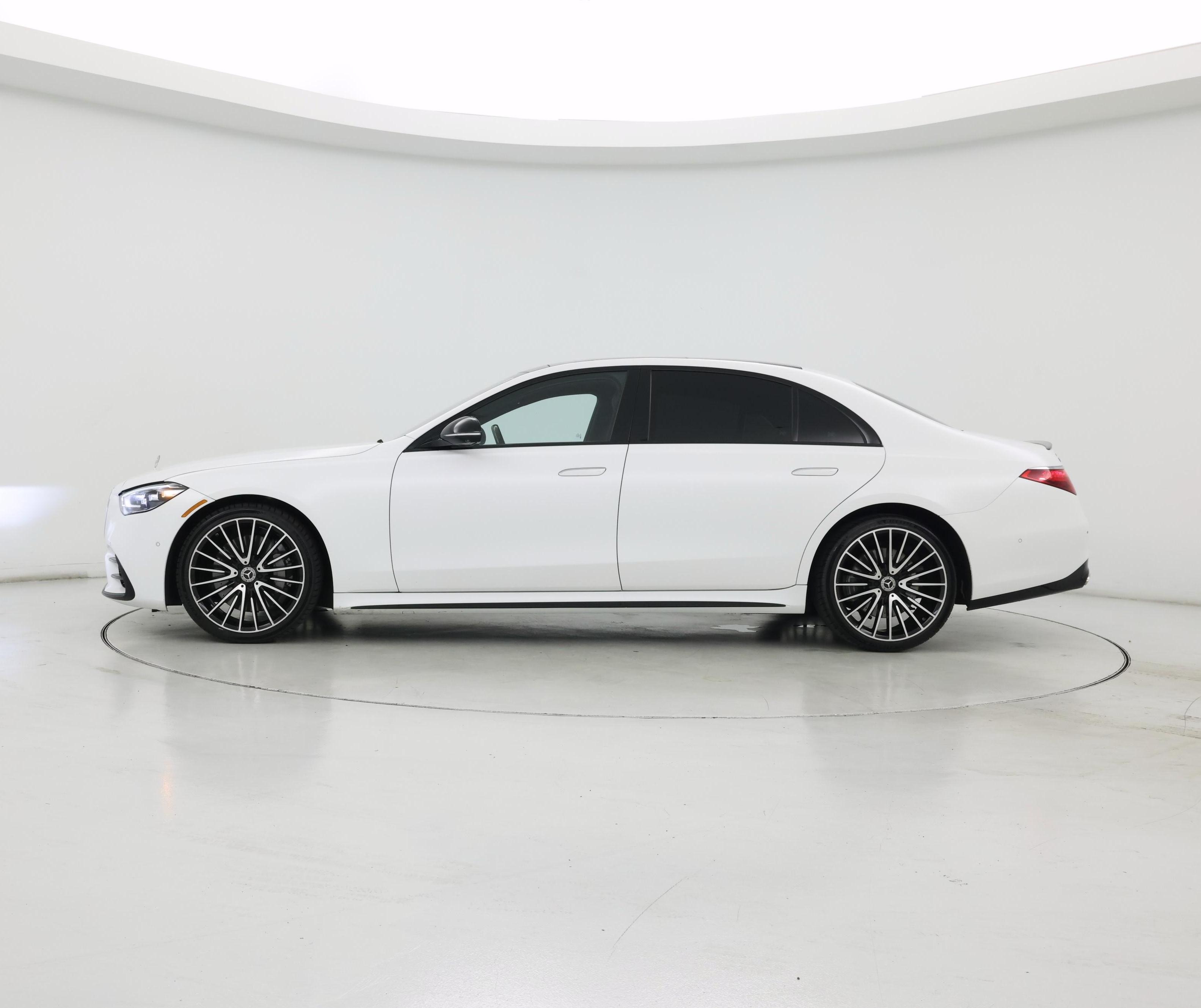 Thumbnail: 2024 Mercedes-Benz S-Class - 3
