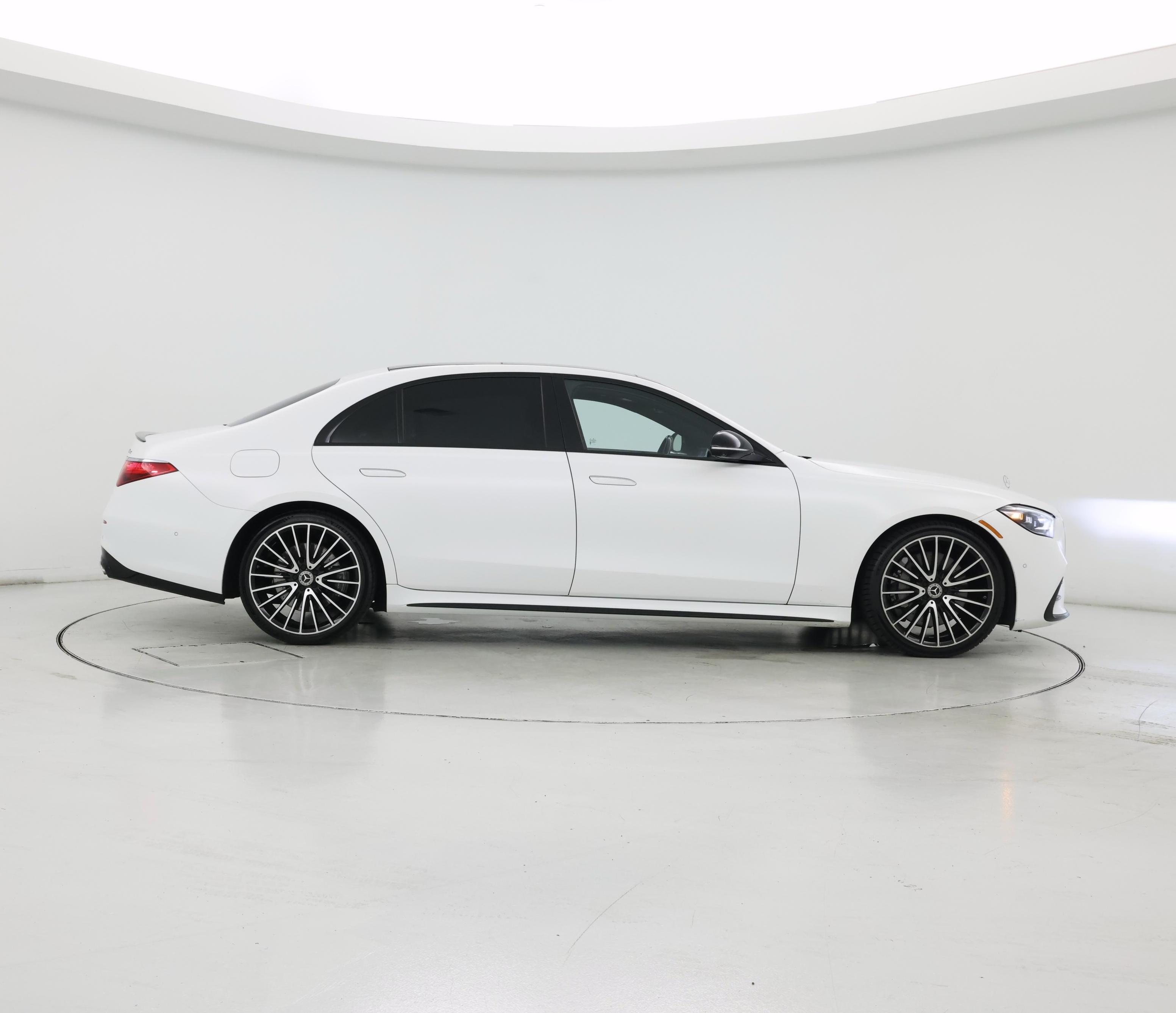 Thumbnail: 2024 Mercedes-Benz S-Class - 7