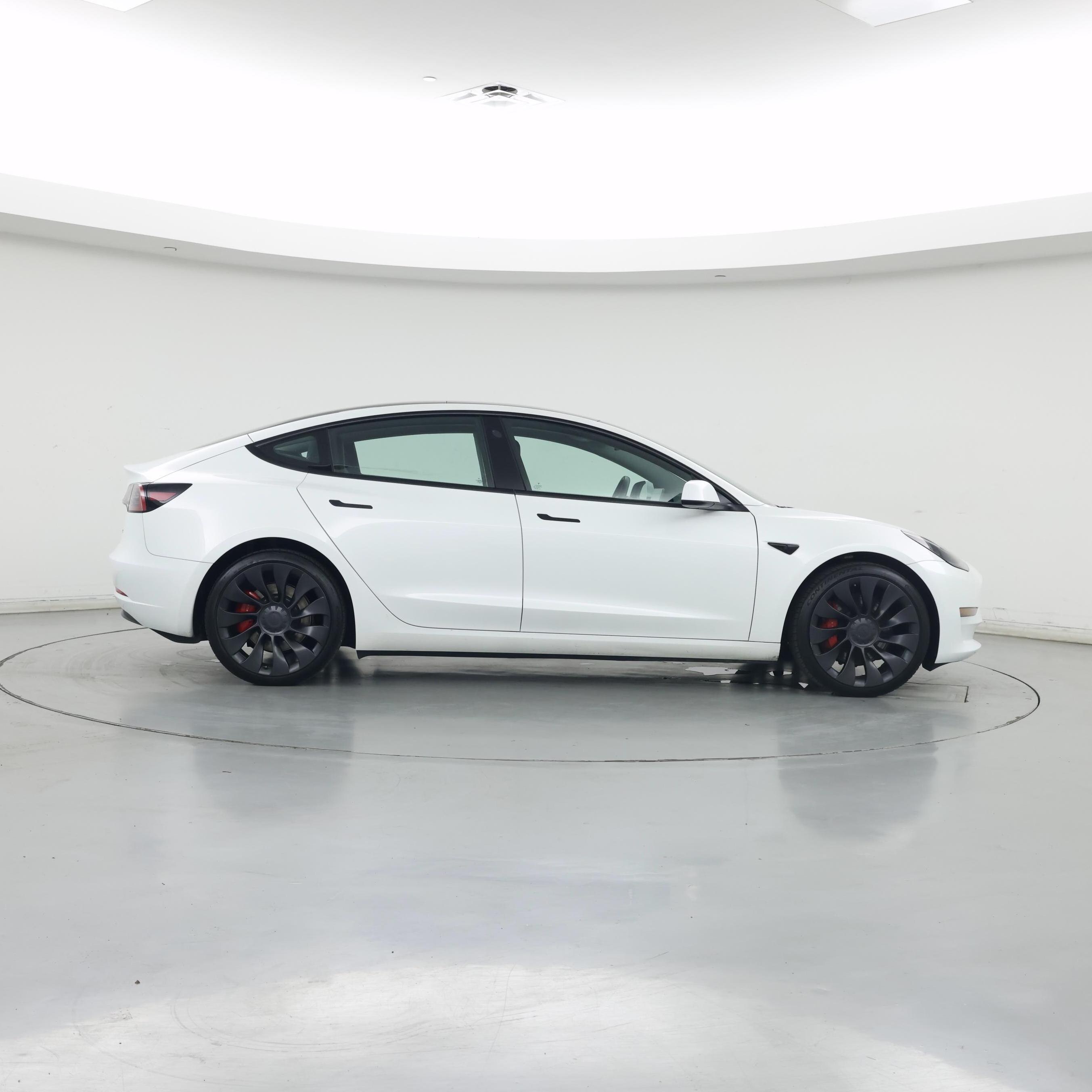 Thumbnail: 2023 Tesla Model 3 - 7