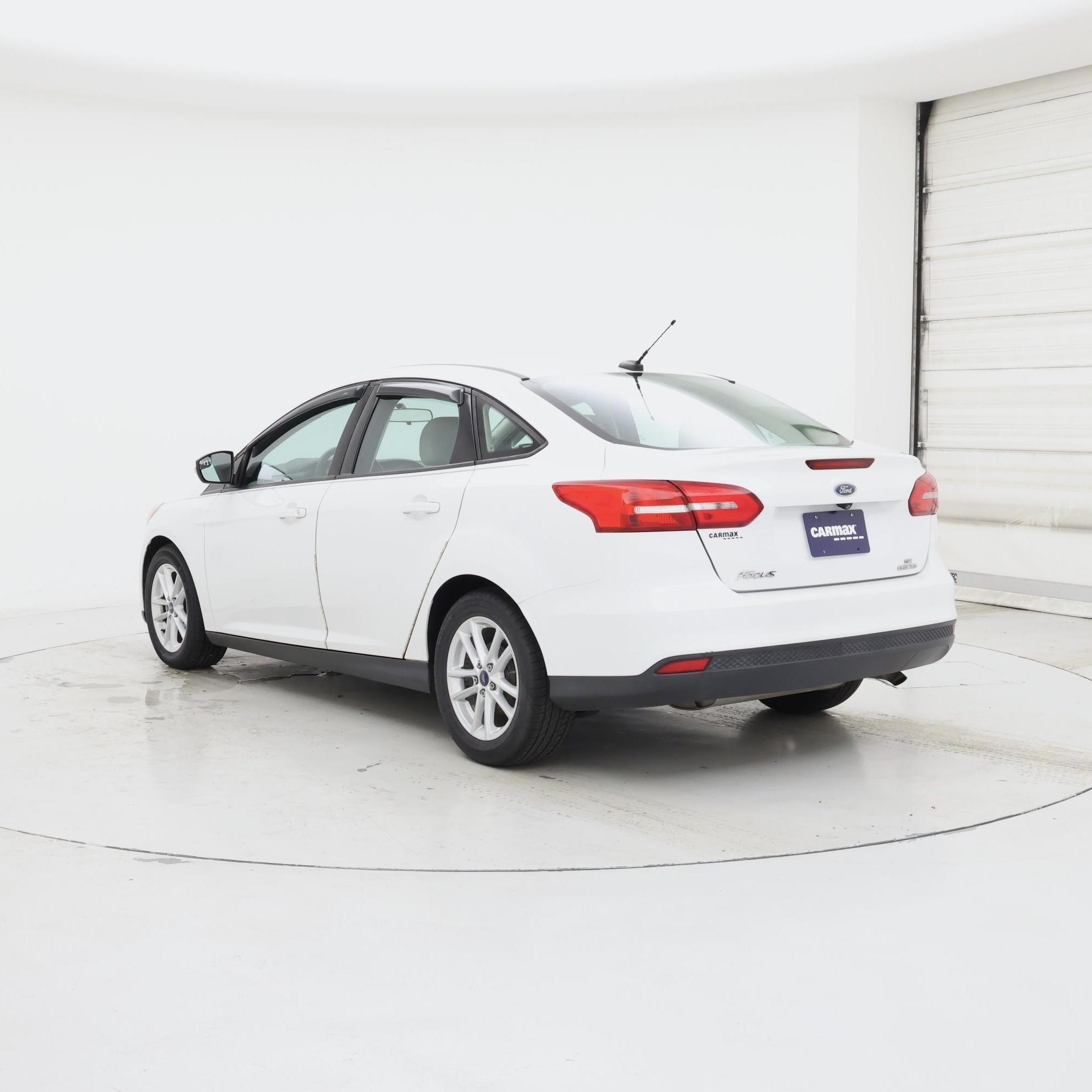 Thumbnail: 2015 Ford Focus - 2