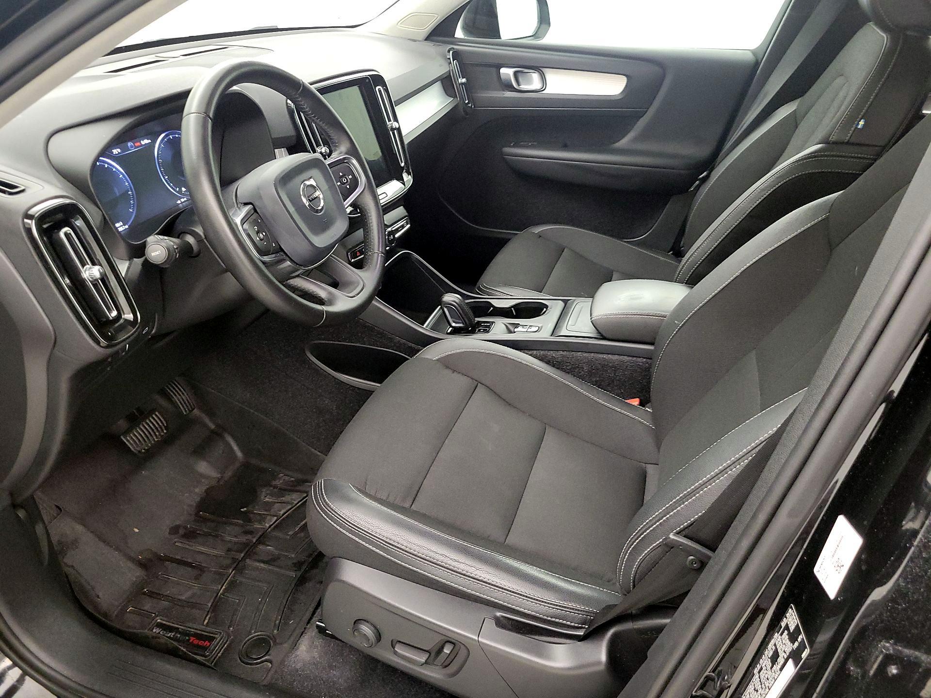 Thumbnail: 2020 Volvo XC40 - 11