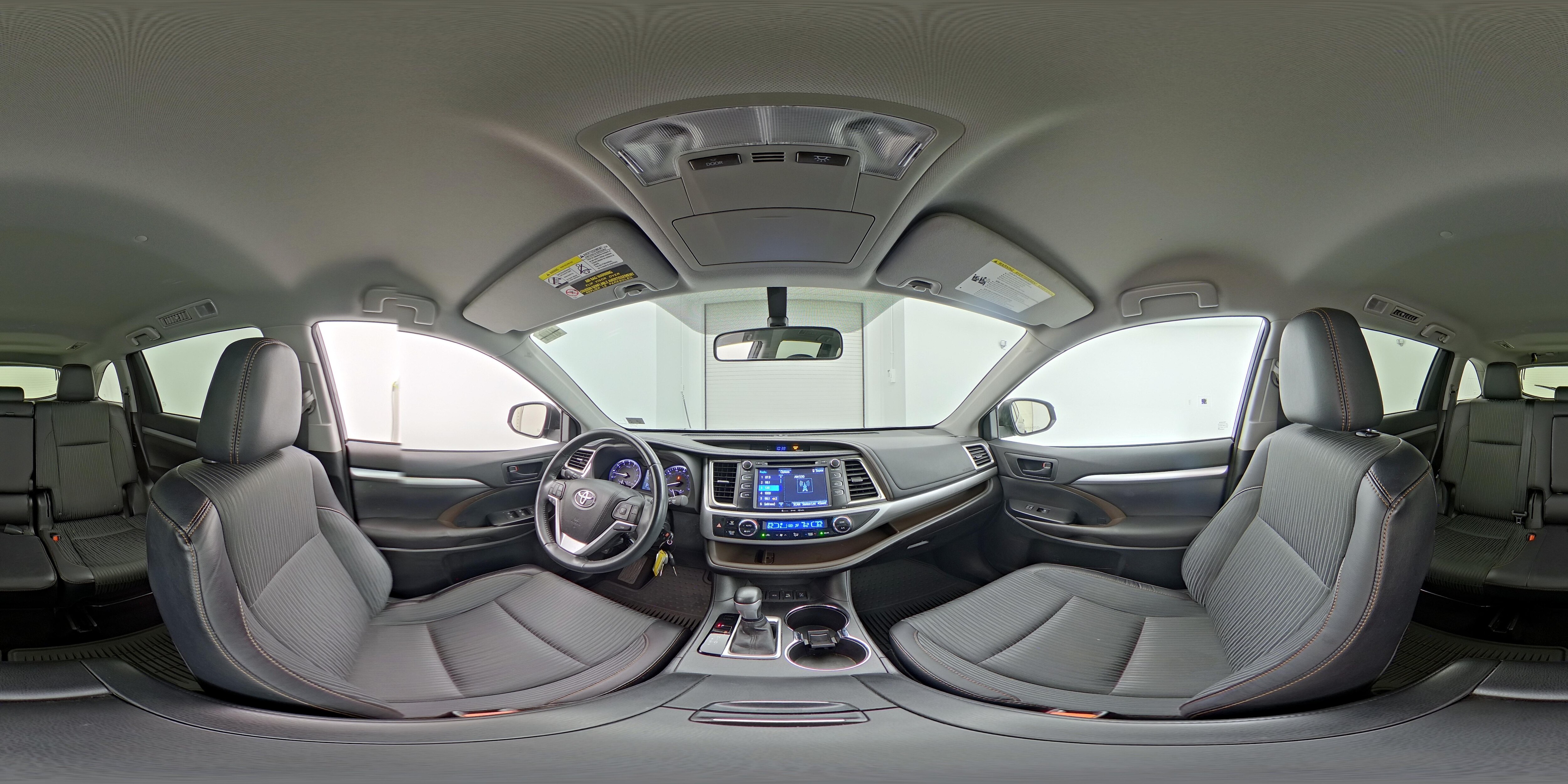 2016 Toyota Highlander LE Plus - Photo 24