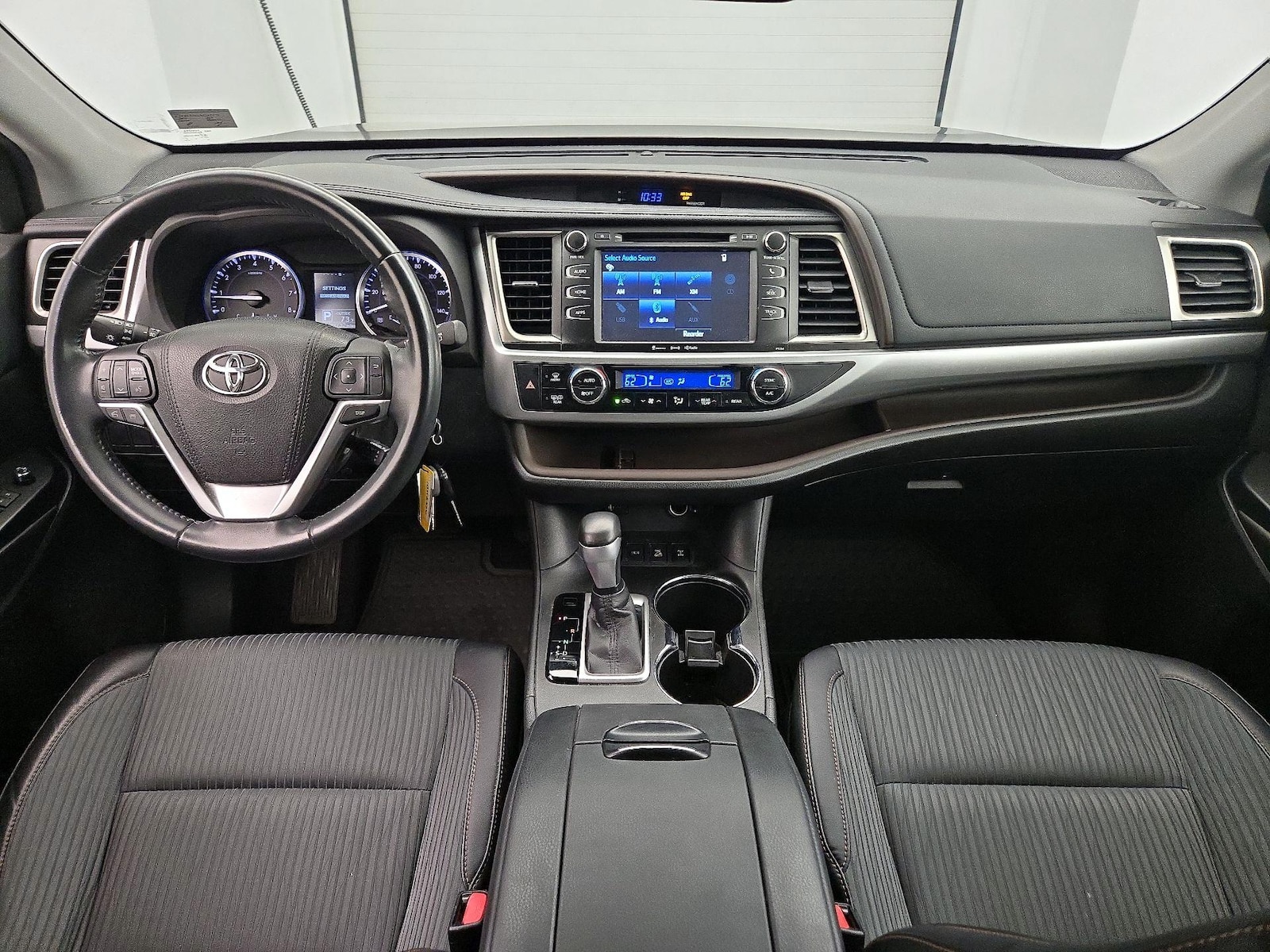 2016 Toyota Highlander LE Plus - Photo 10