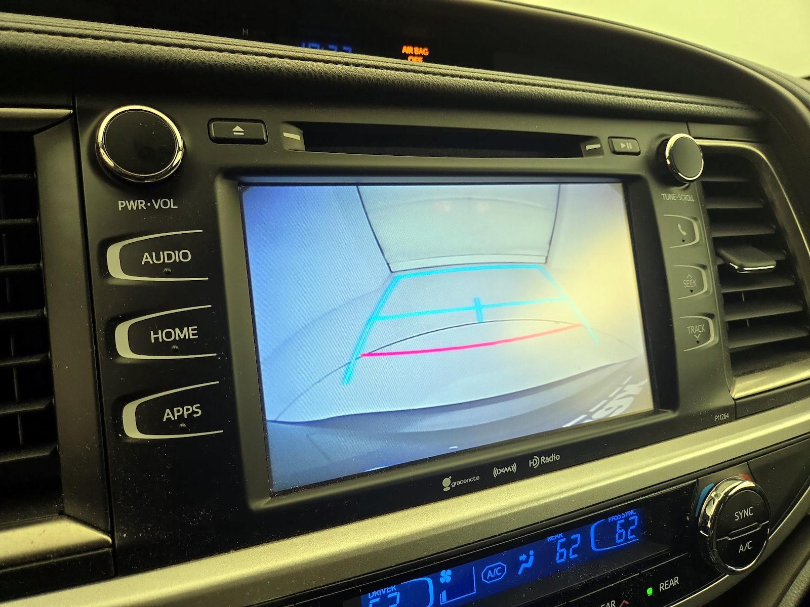 2016 Toyota Highlander LE Plus - Photo 15