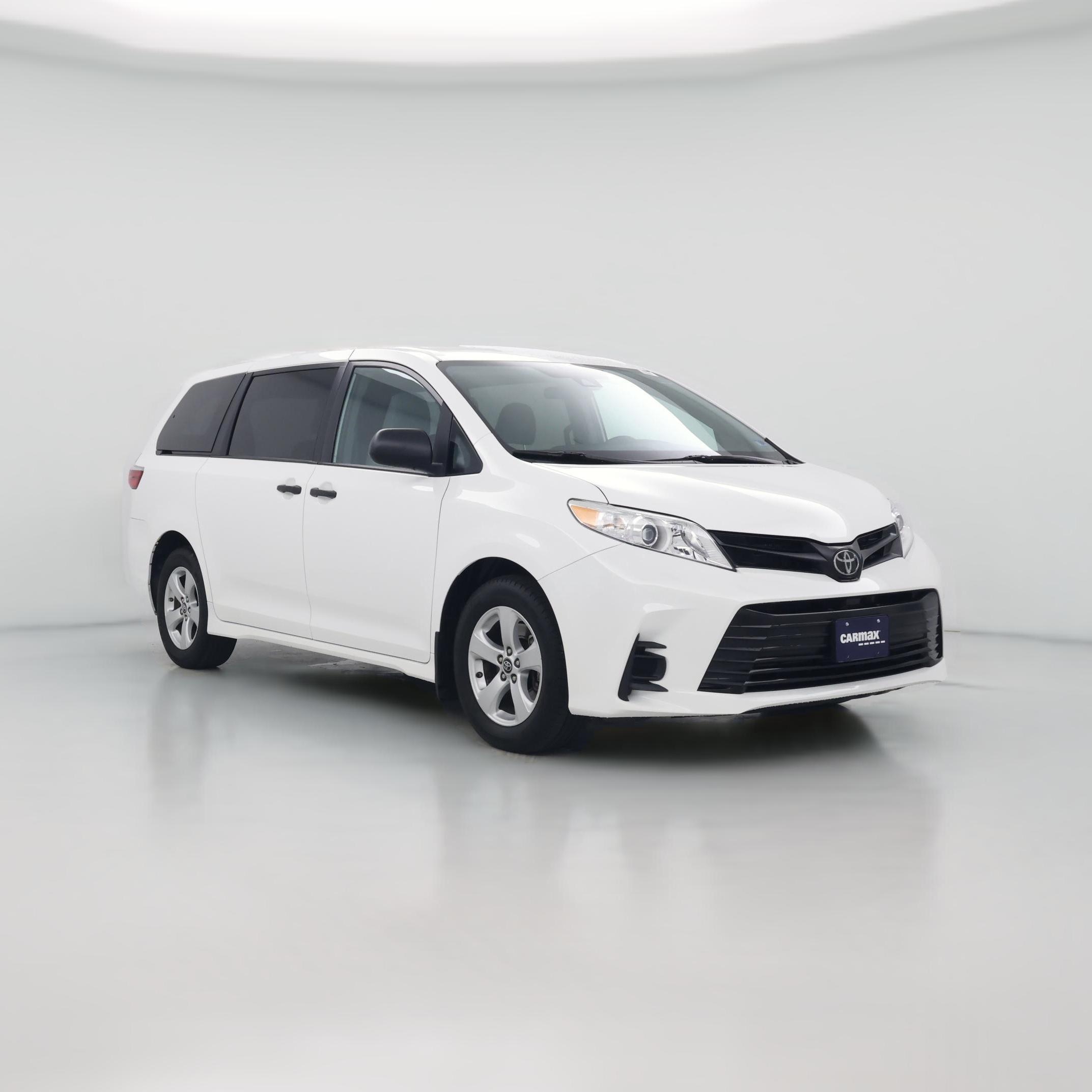 Thumbnail: 2019 Toyota Sienna - 1