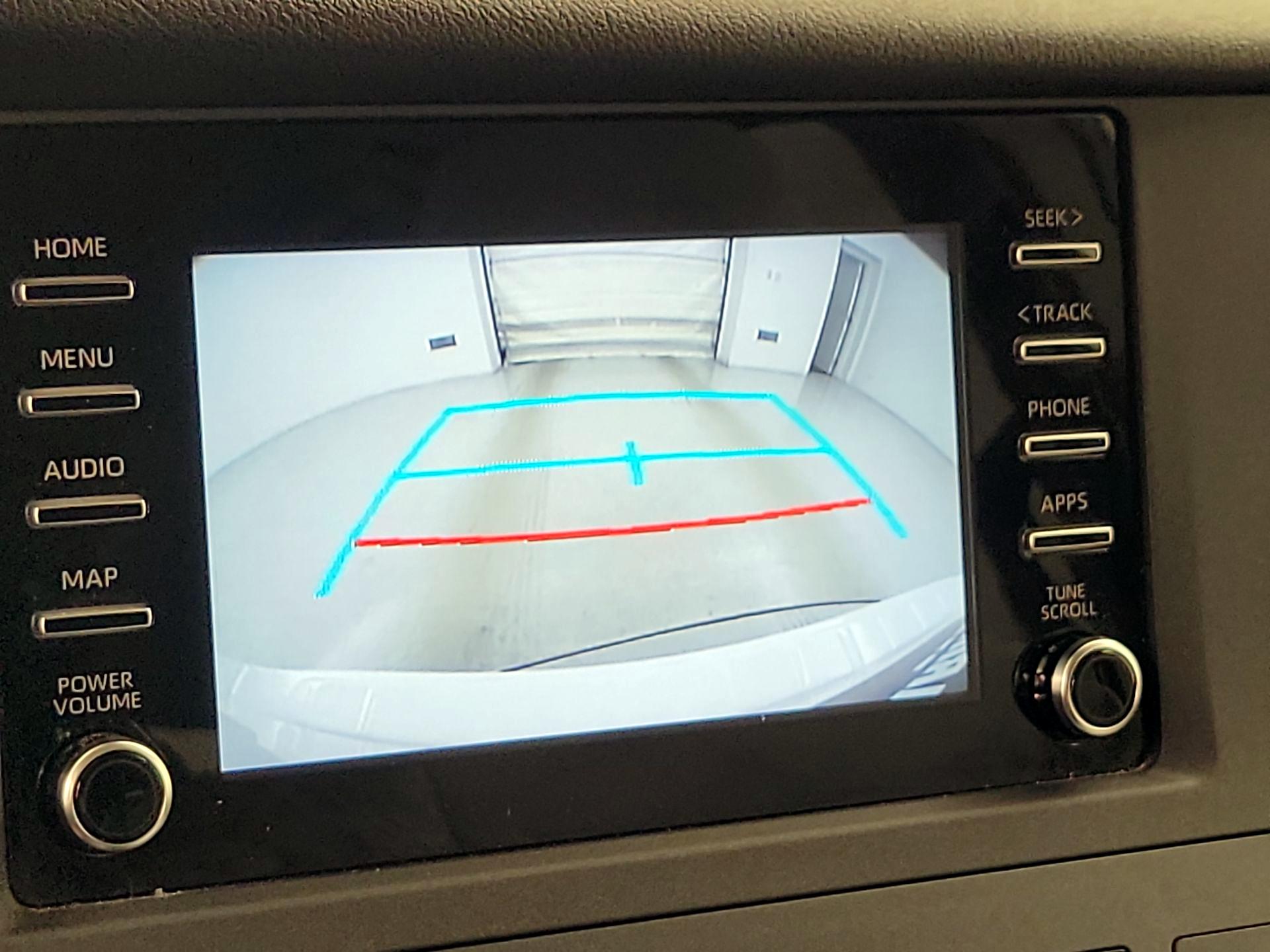 Thumbnail: 2019 Toyota Sienna - 14