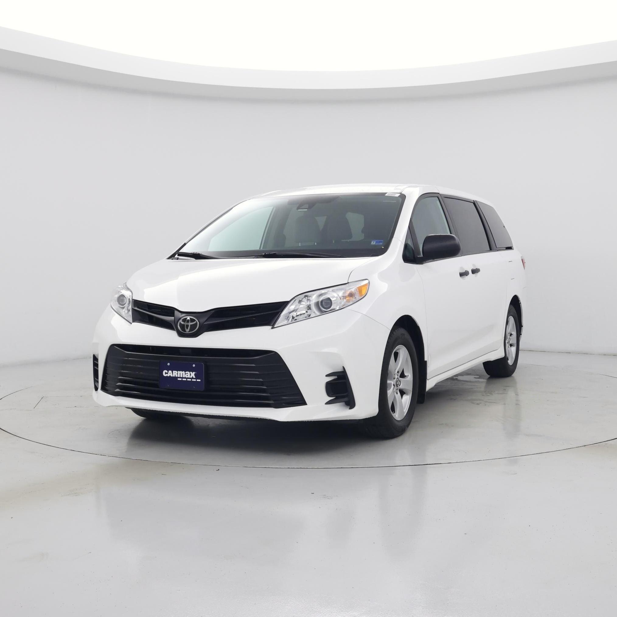 Thumbnail: 2019 Toyota Sienna - 4