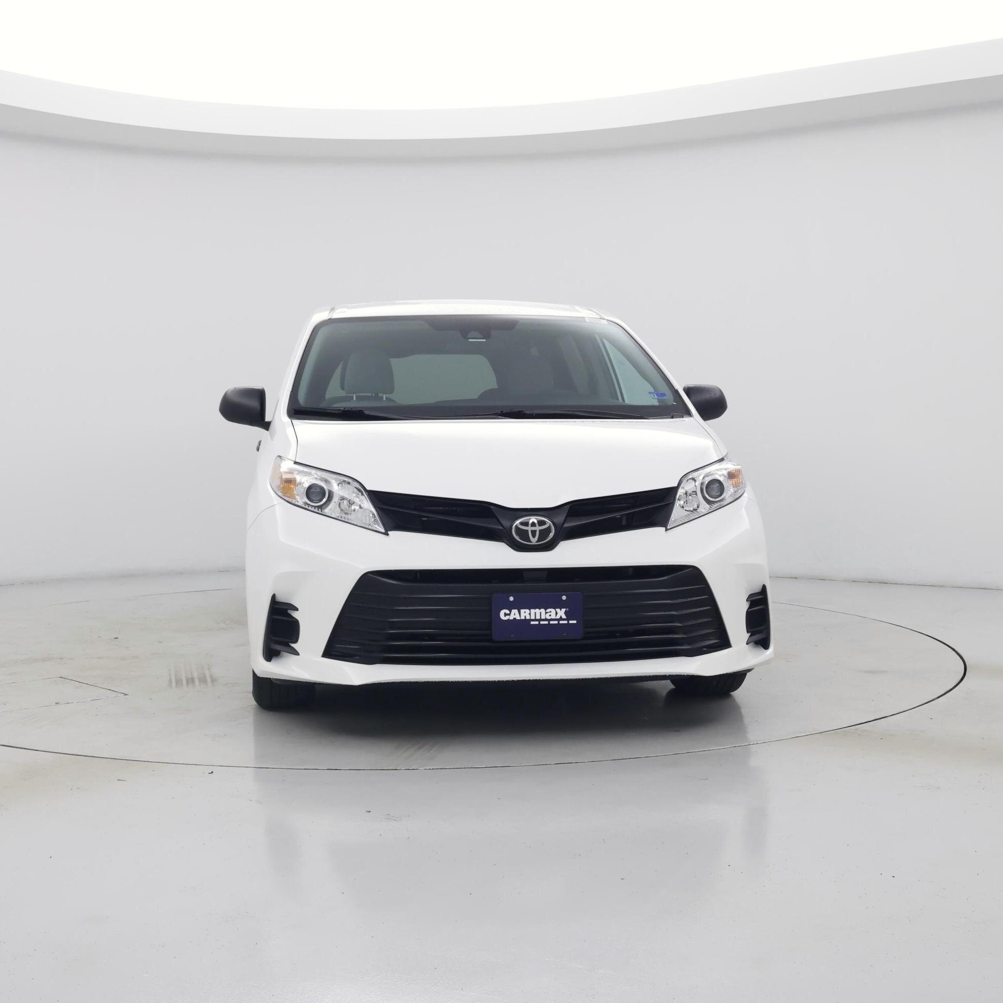 Thumbnail: 2019 Toyota Sienna - 5