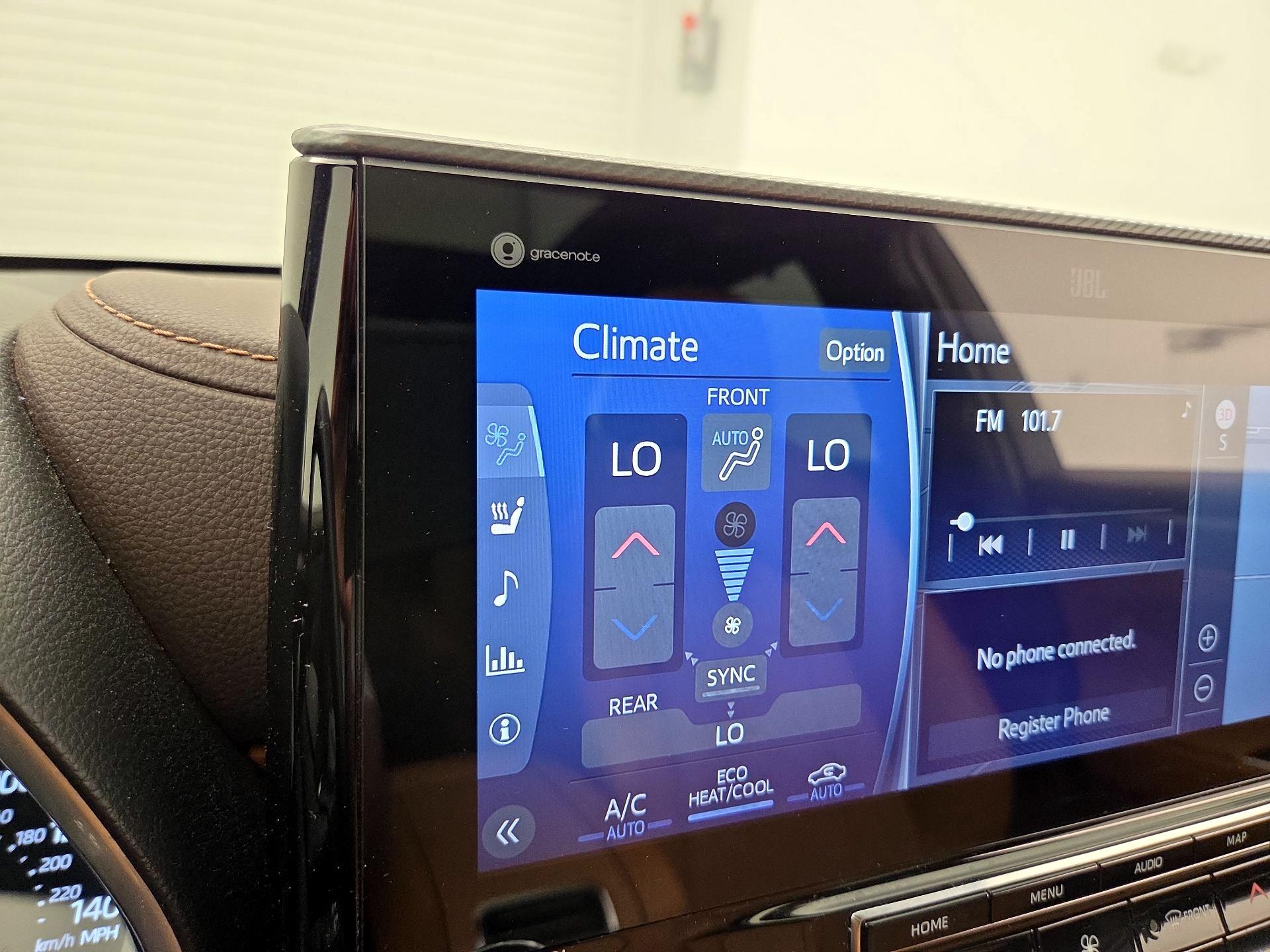 Thumbnail: 2021 Toyota Highlander - 17