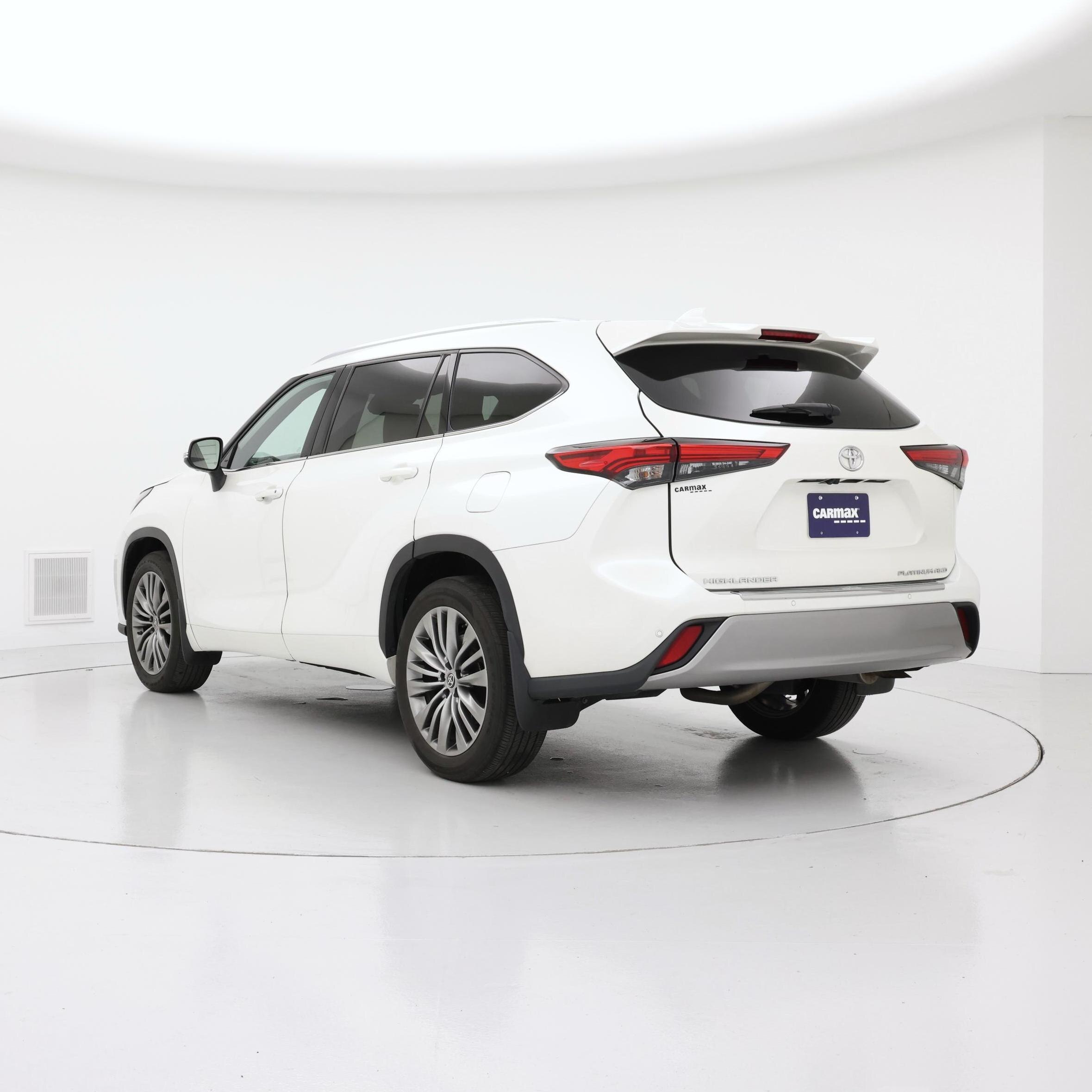 Thumbnail: 2021 Toyota Highlander - 2