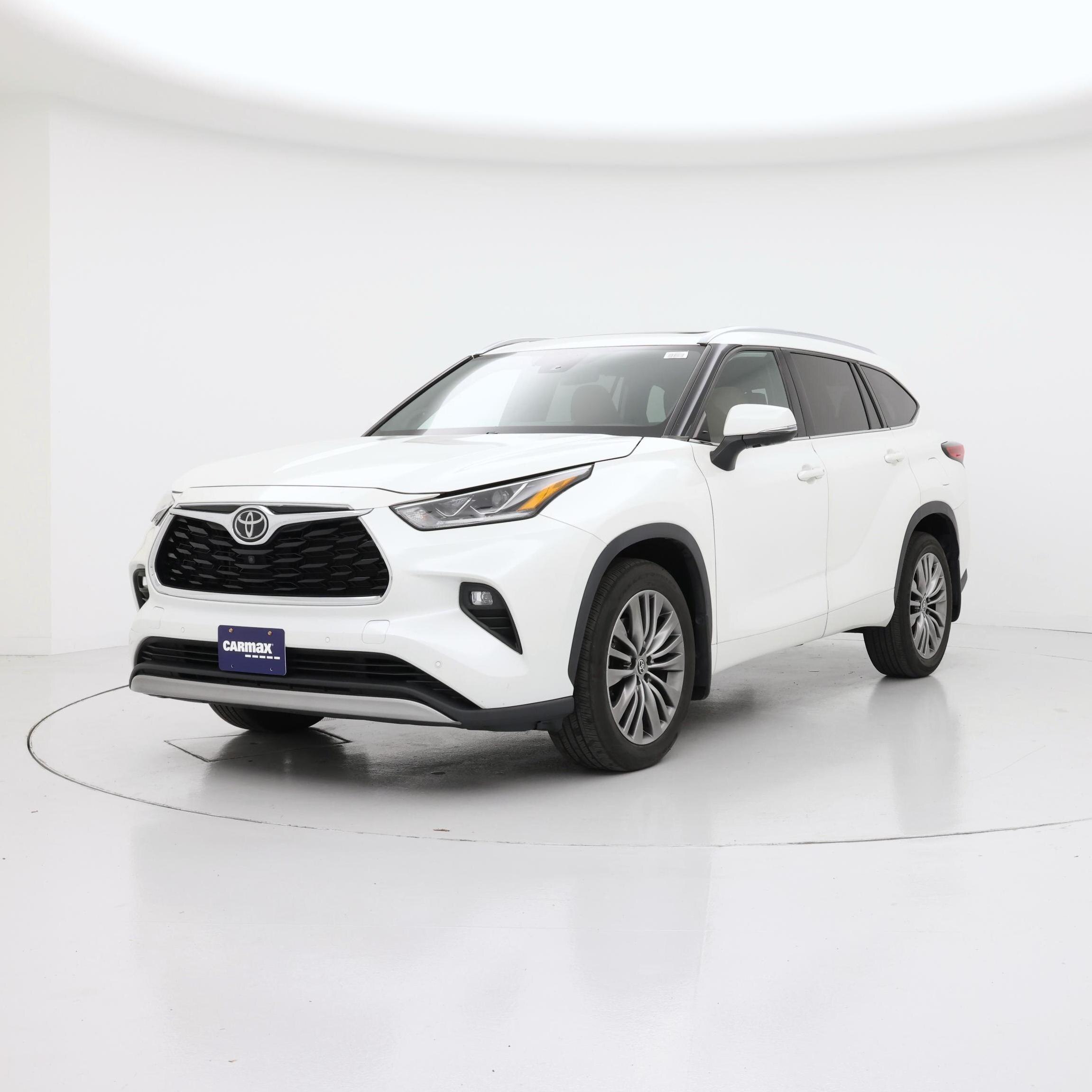Thumbnail: 2021 Toyota Highlander - 4