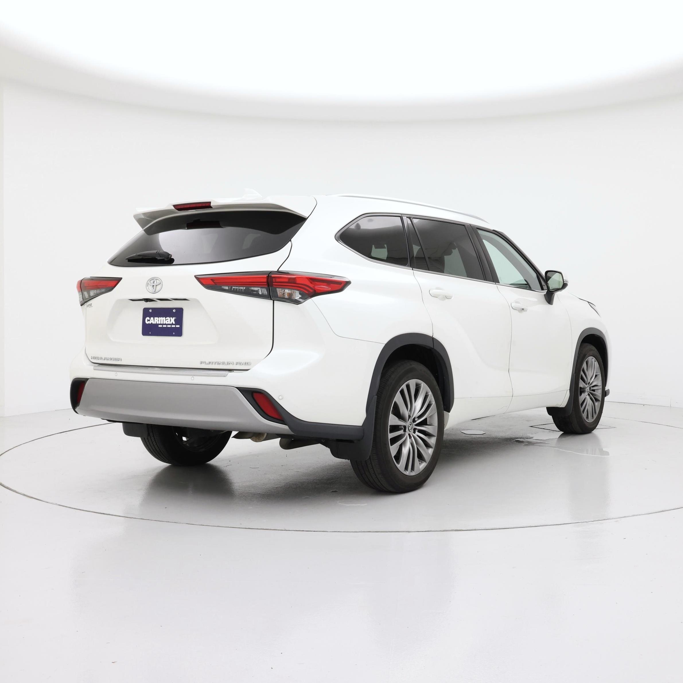 Thumbnail: 2021 Toyota Highlander - 8