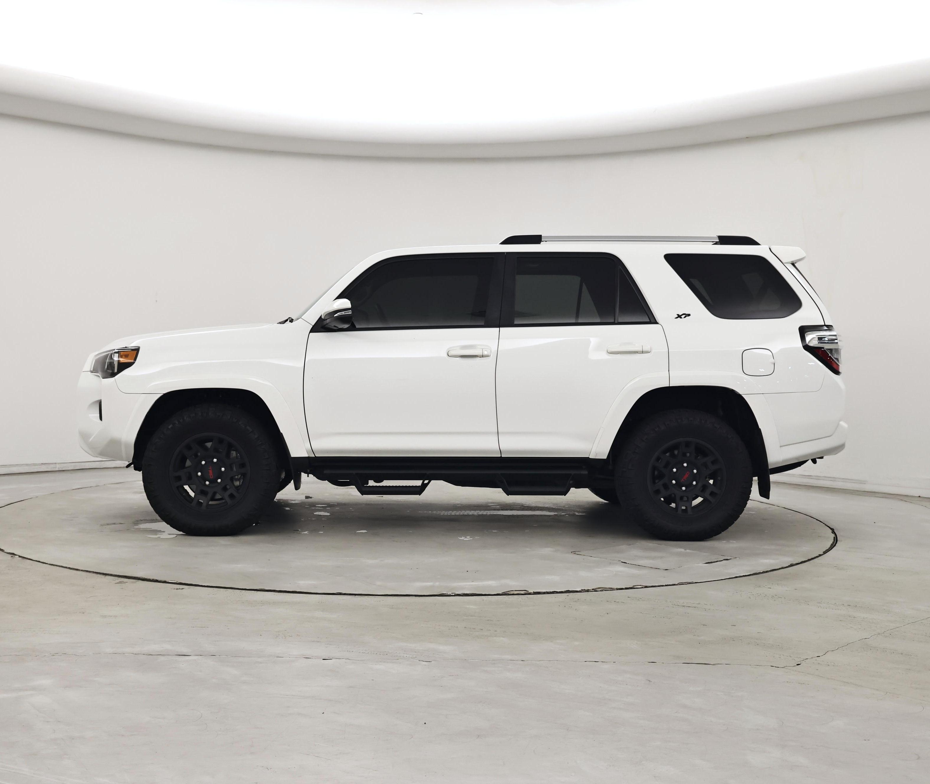 Thumbnail: 2024 Toyota 4Runner - 3