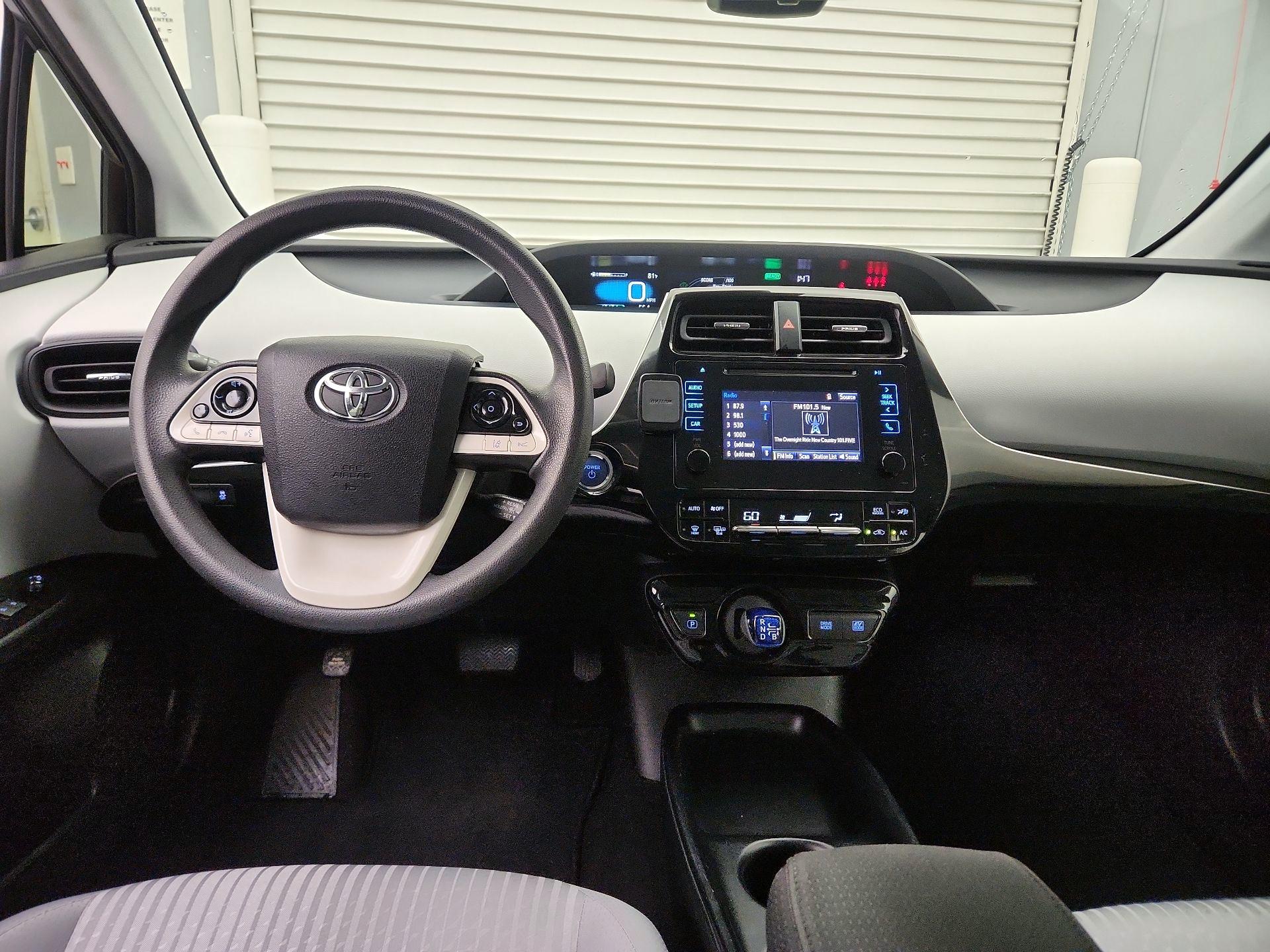 Thumbnail: 2018 Toyota Prius - 9