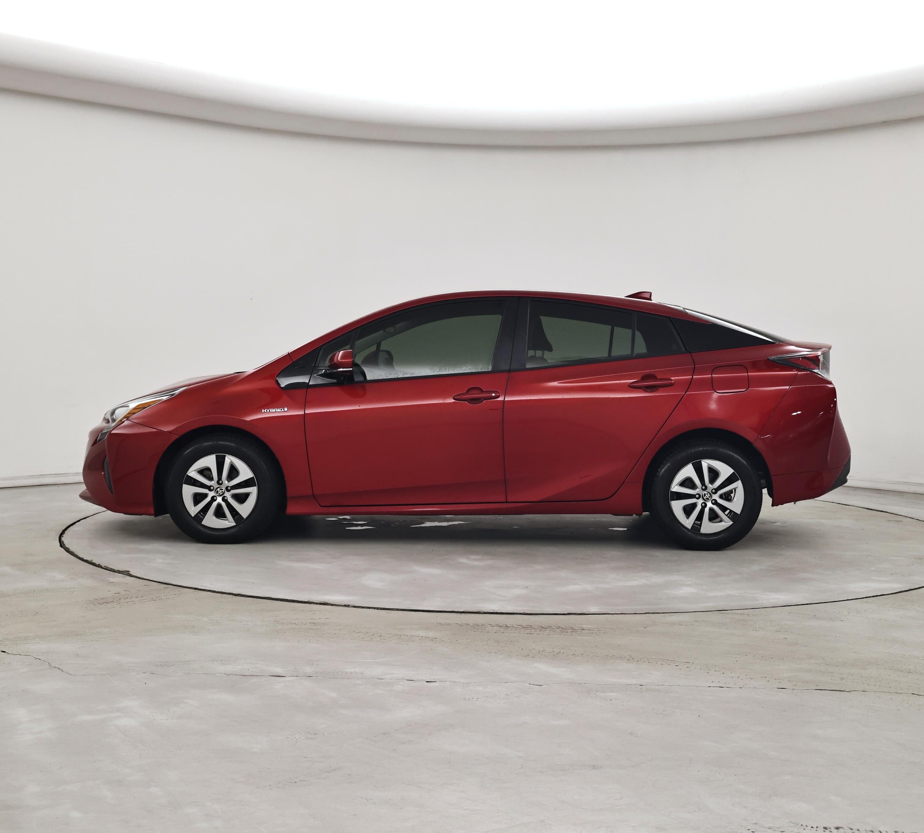 Thumbnail: 2018 Toyota Prius - 3