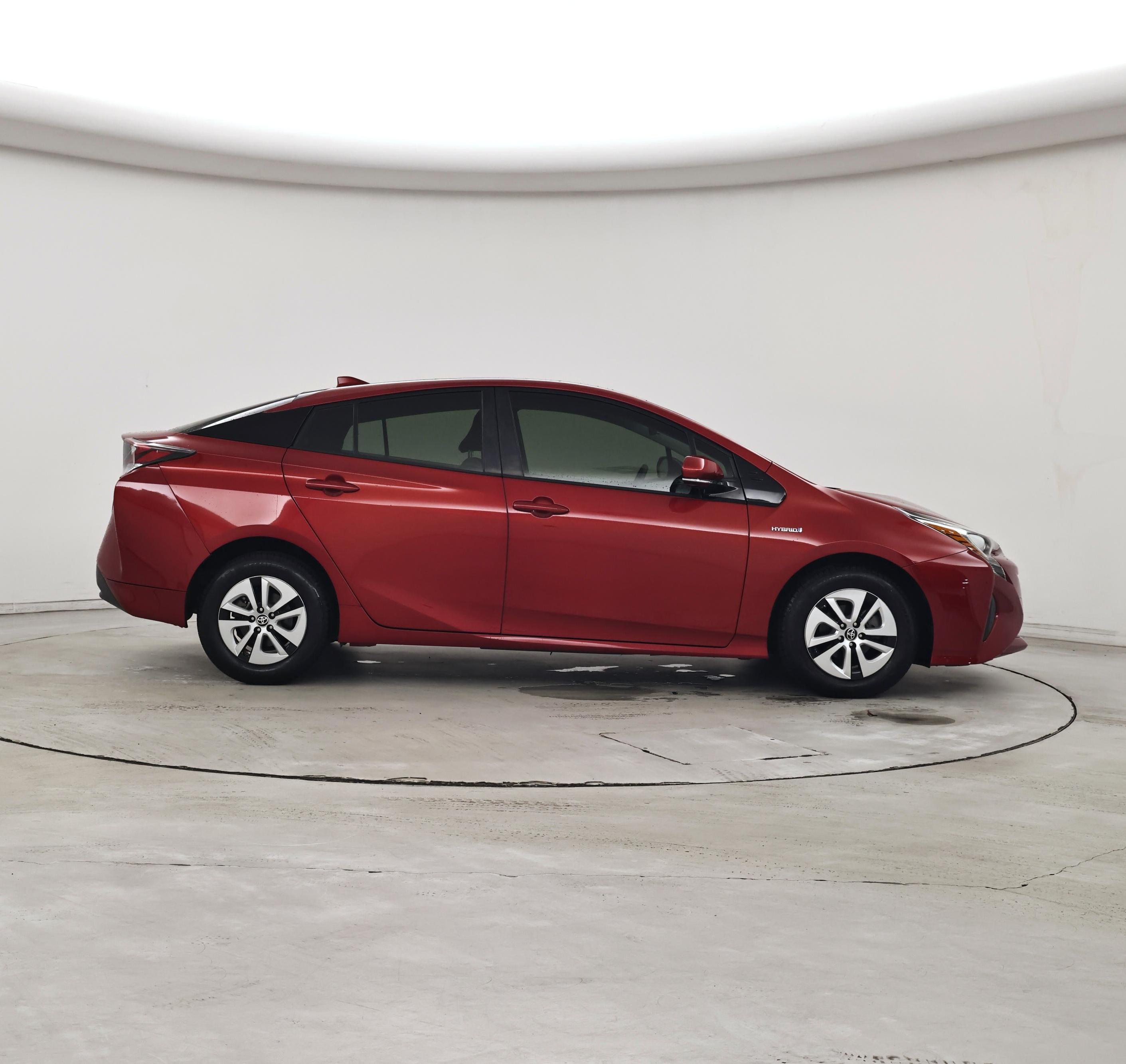 Thumbnail: 2018 Toyota Prius - 7