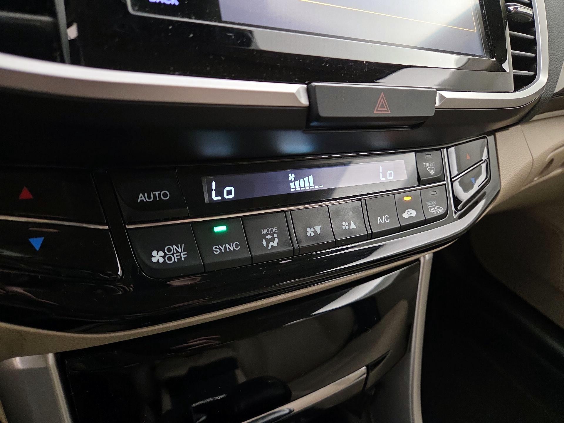 Thumbnail: 2017 Honda Accord - 16