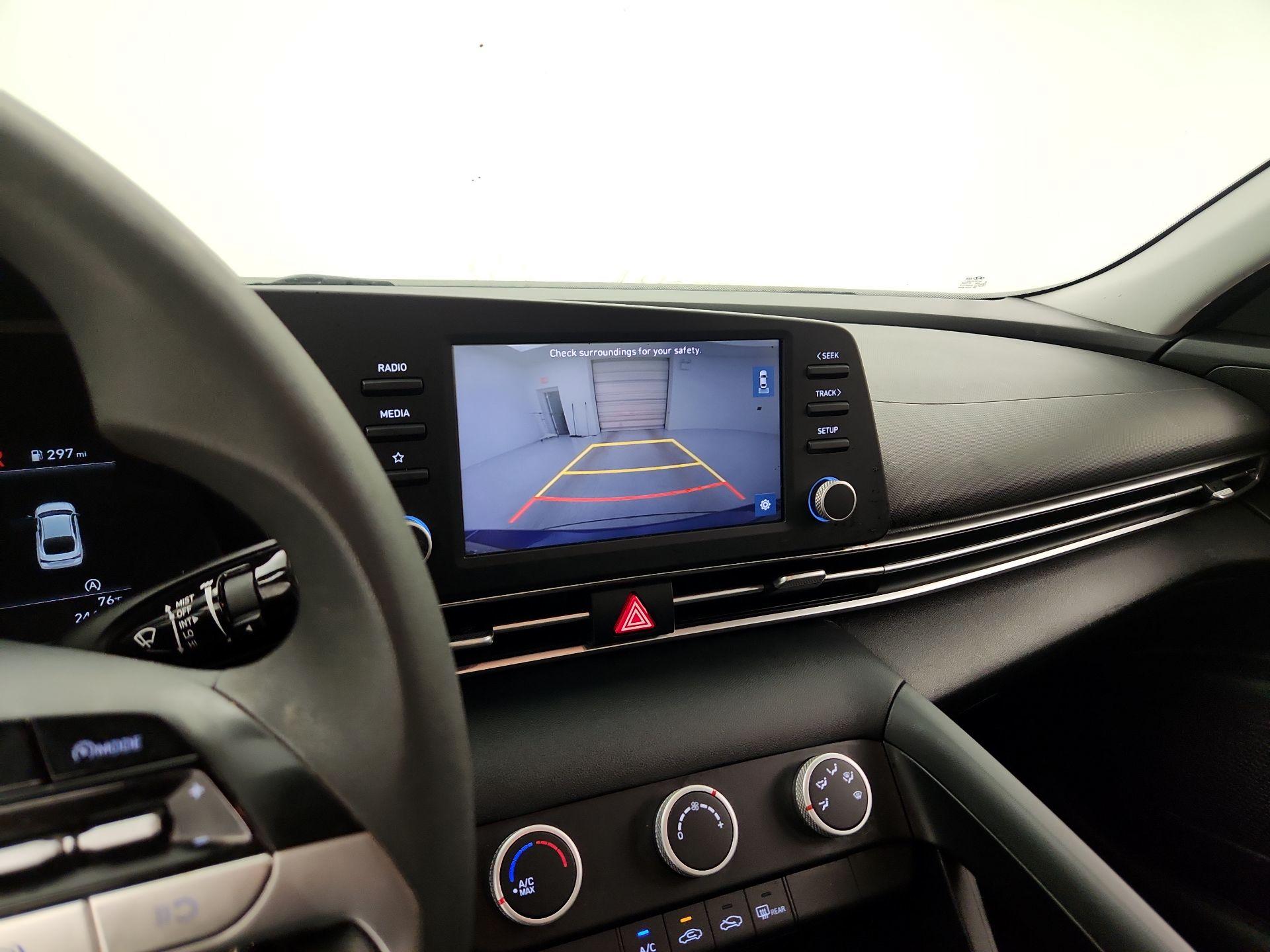 Thumbnail: 2022 Hyundai Elantra - 14