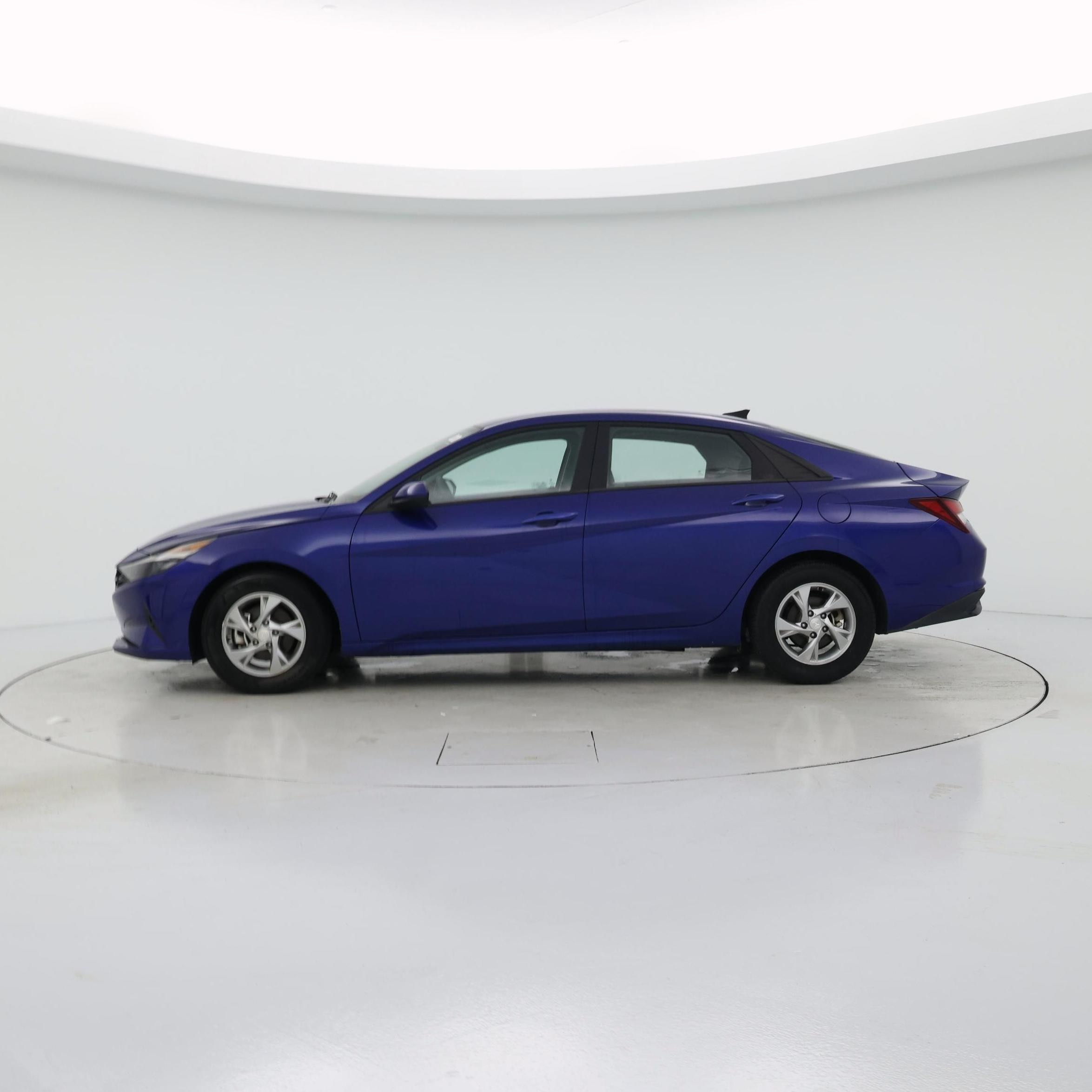 Thumbnail: 2022 Hyundai Elantra - 3