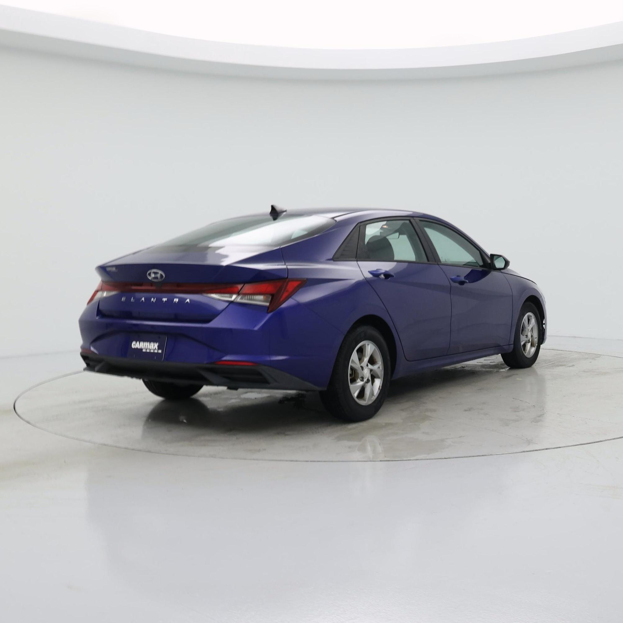 Thumbnail: 2022 Hyundai Elantra - 8