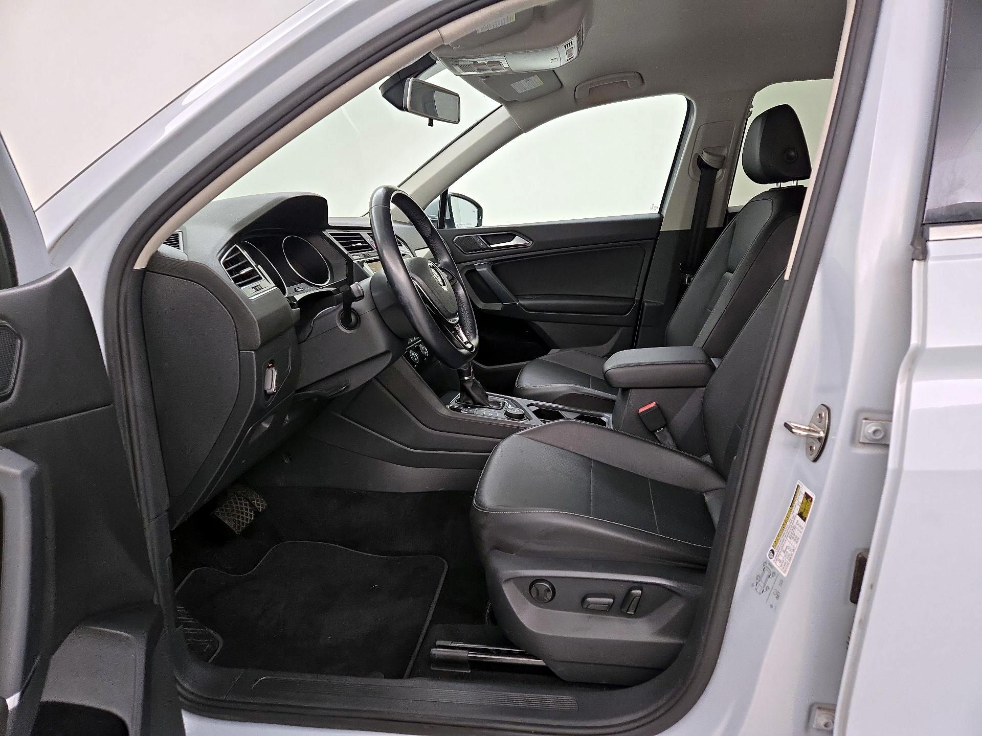 Thumbnail: 2018 Volkswagen Tiguan - 11
