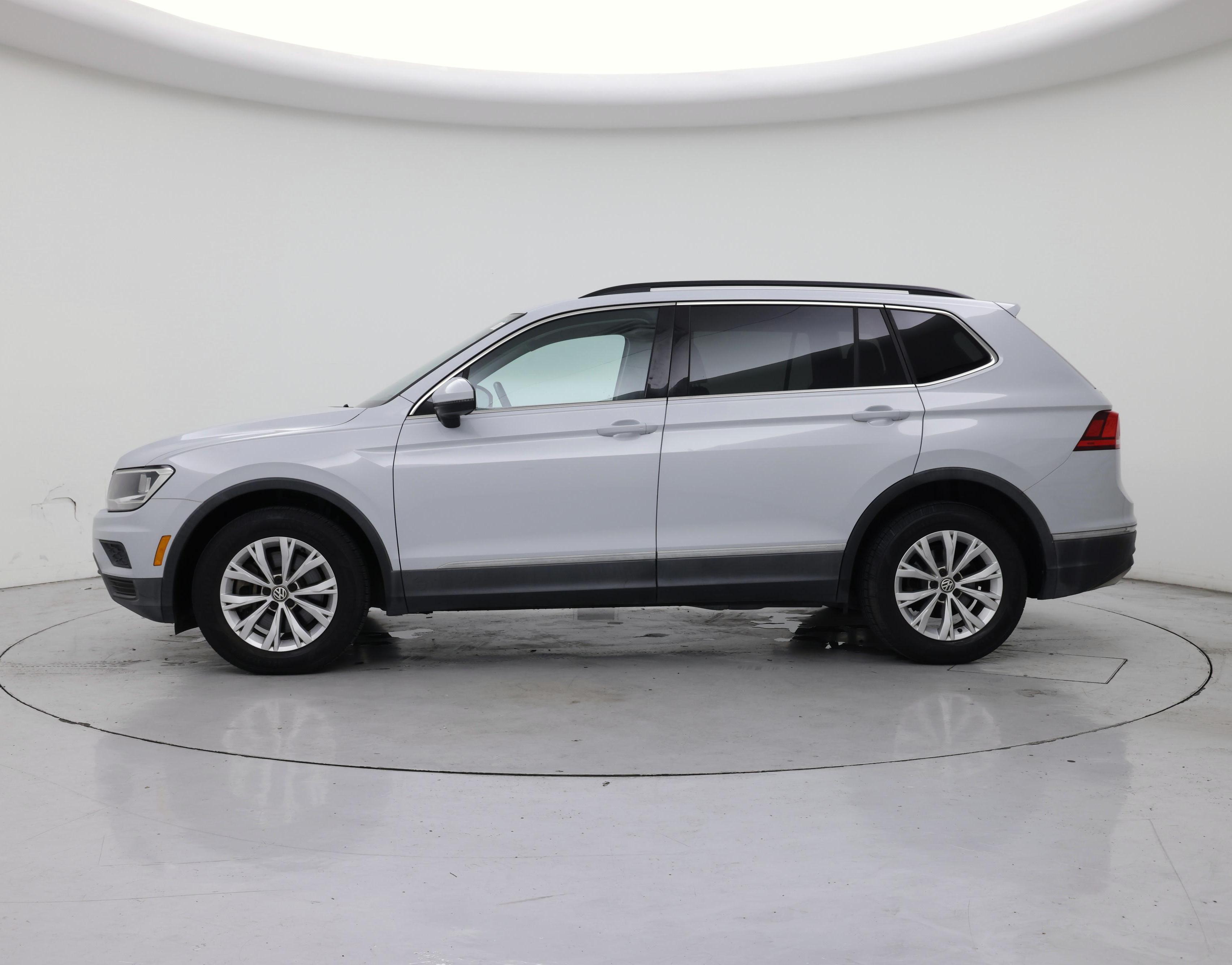 Thumbnail: 2018 Volkswagen Tiguan - 3
