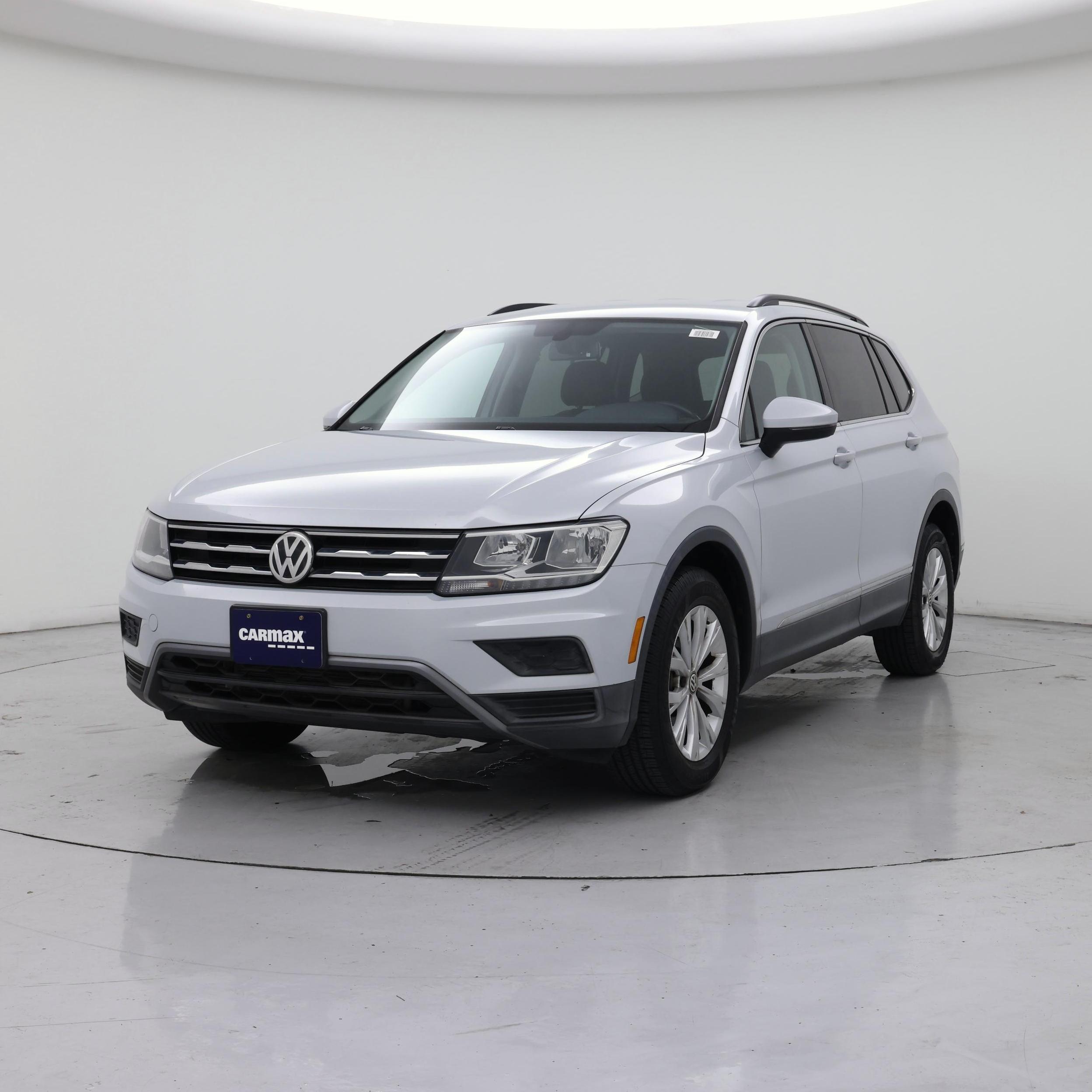 Thumbnail: 2018 Volkswagen Tiguan - 4