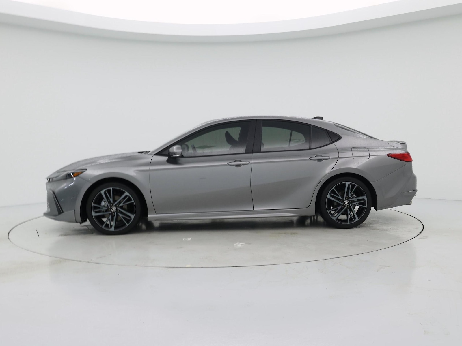 2025 Toyota Camry XSE - Photo 4